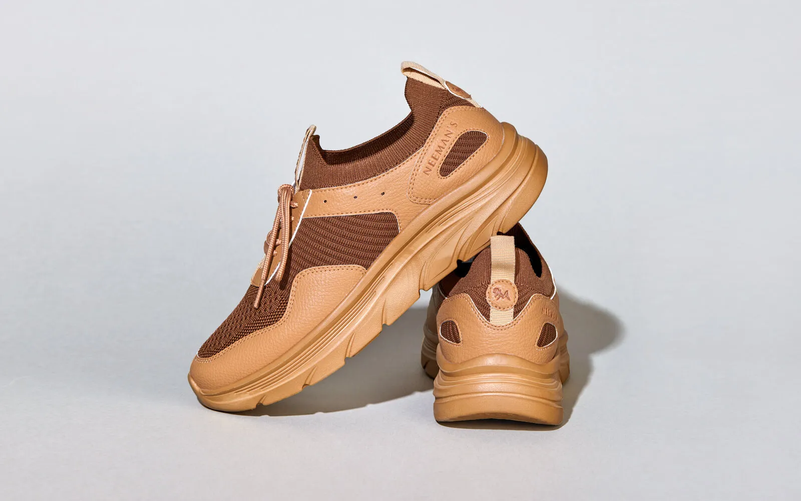 High Wave Sneakers : Tan