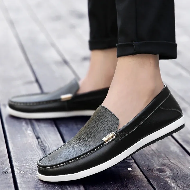 Hnzxzm New Men Loafers Fashion Genuine Leather Casual Flat Slip - on Driving Footwear Boat Shoes Comfortable Lazy Male Shoes