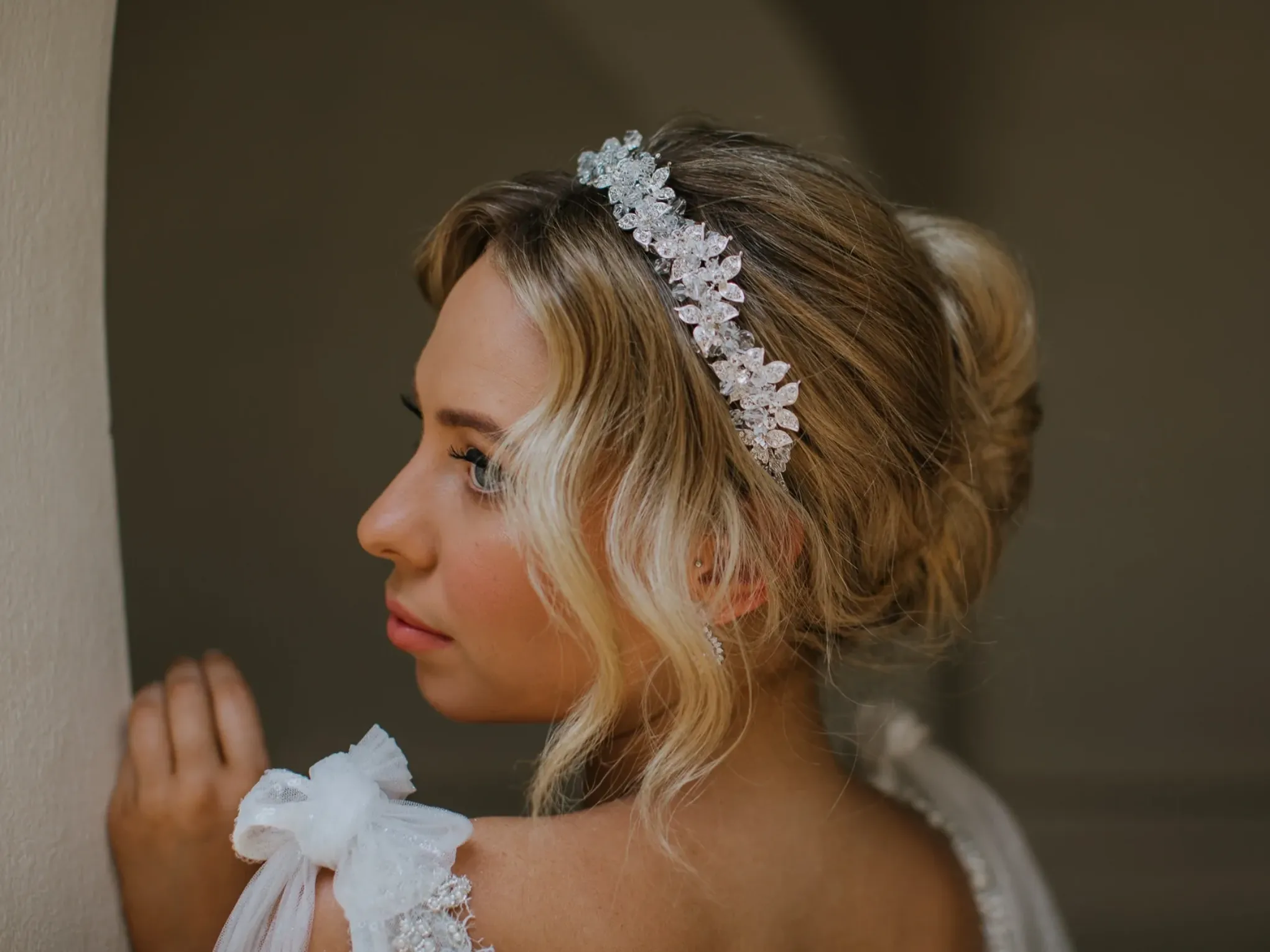 Isabelle - Modern Crystal Bridal Crown