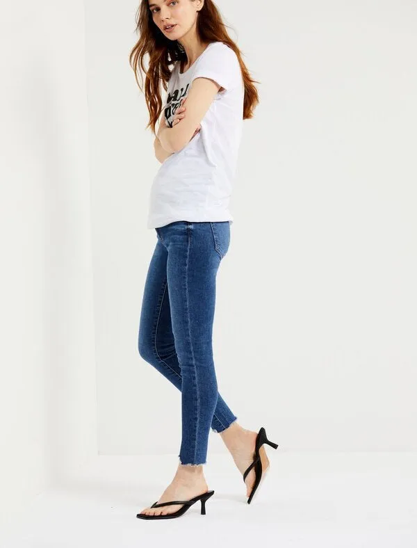 Joes Secret Fit Belly Skinny Leg Maternity Jeans in Unity Wash