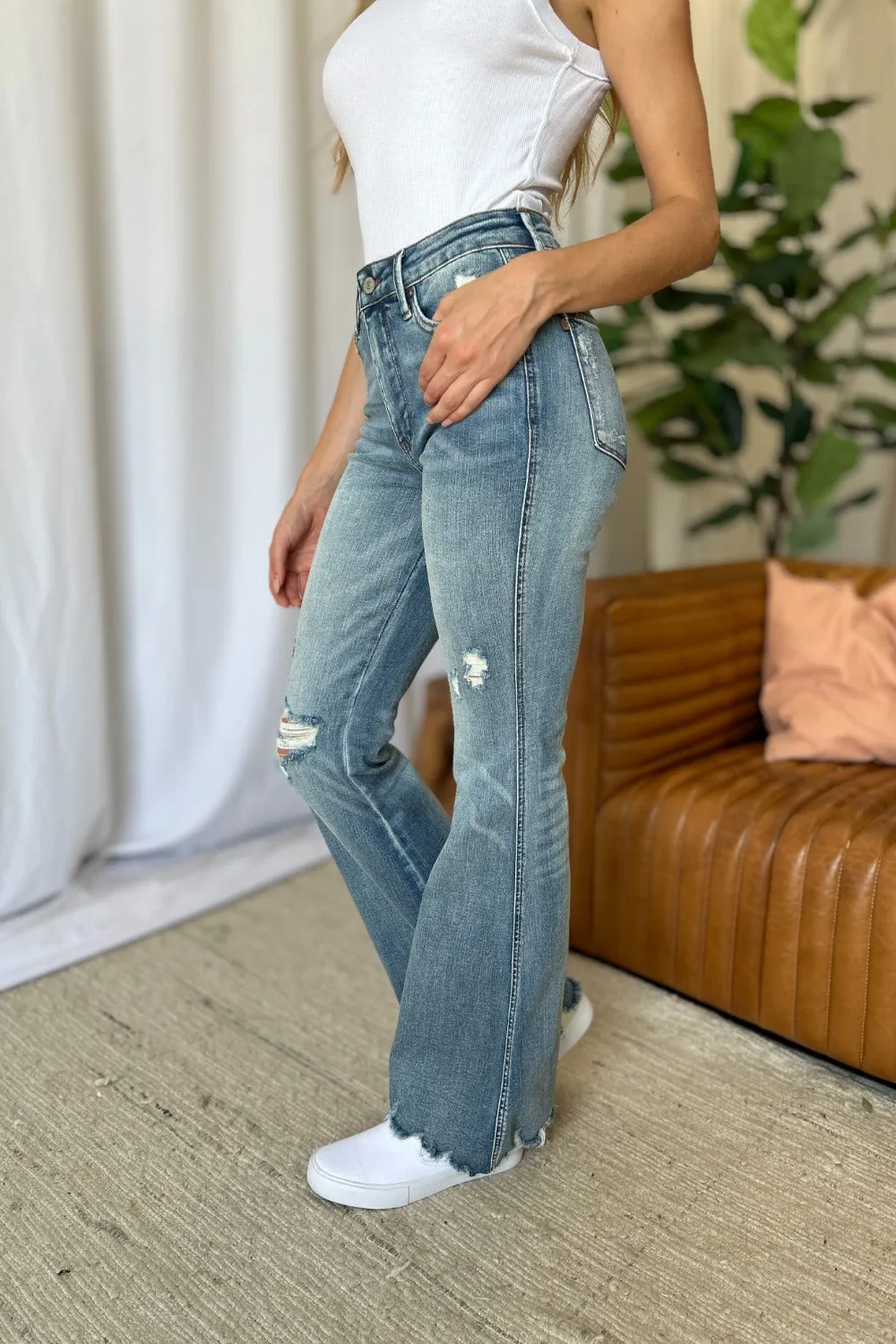 Judy Blue Medium Rise Flare Jeans