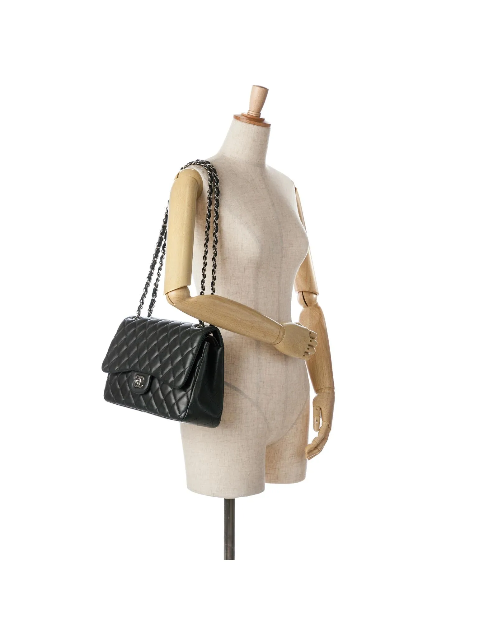 Jumbo Classic Double Flap Quilted Lambskin Shoulder Bag with Chain Straps