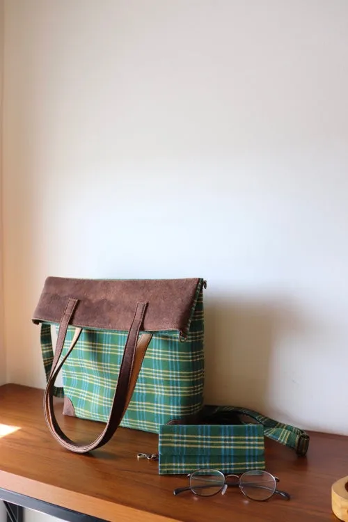 'Kirgiti's Green Checkered Dabu Print And Cork Tote Cum Sling Bag