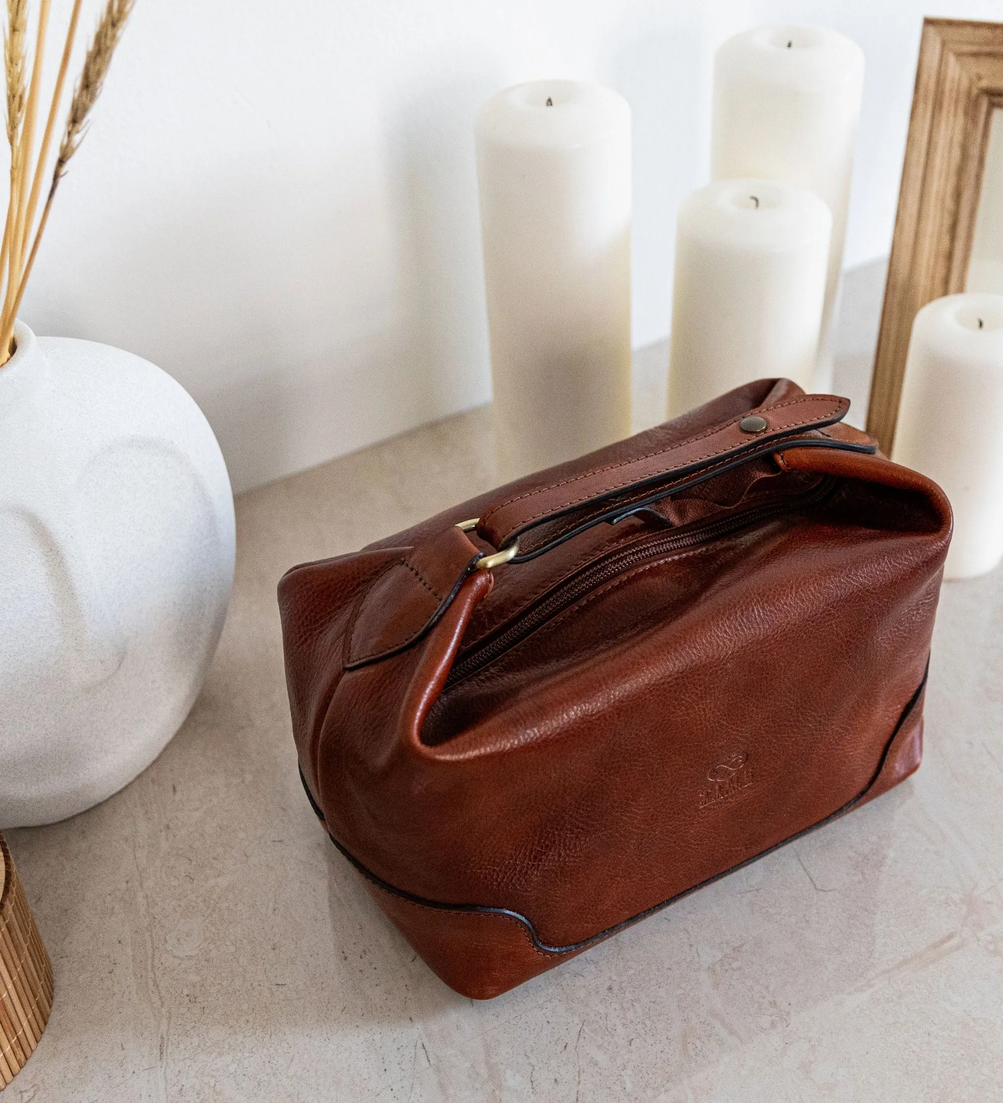 Leather Toiletry Bag for Women - Autumn Leaves