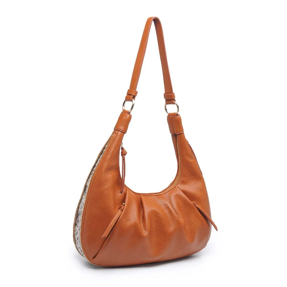 Leora Hobo