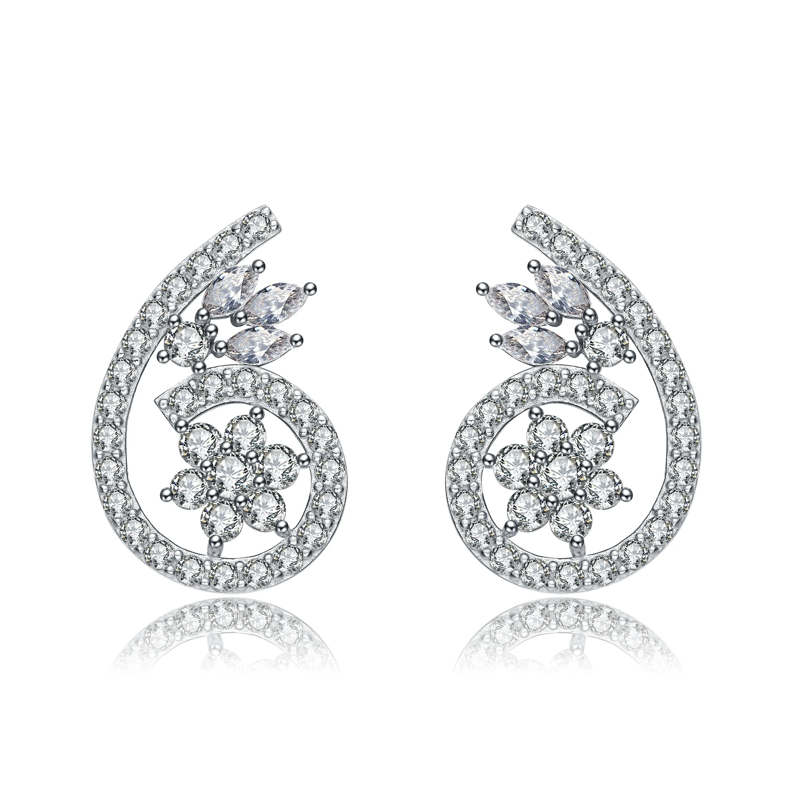 Lierre Flower Loop Earrings