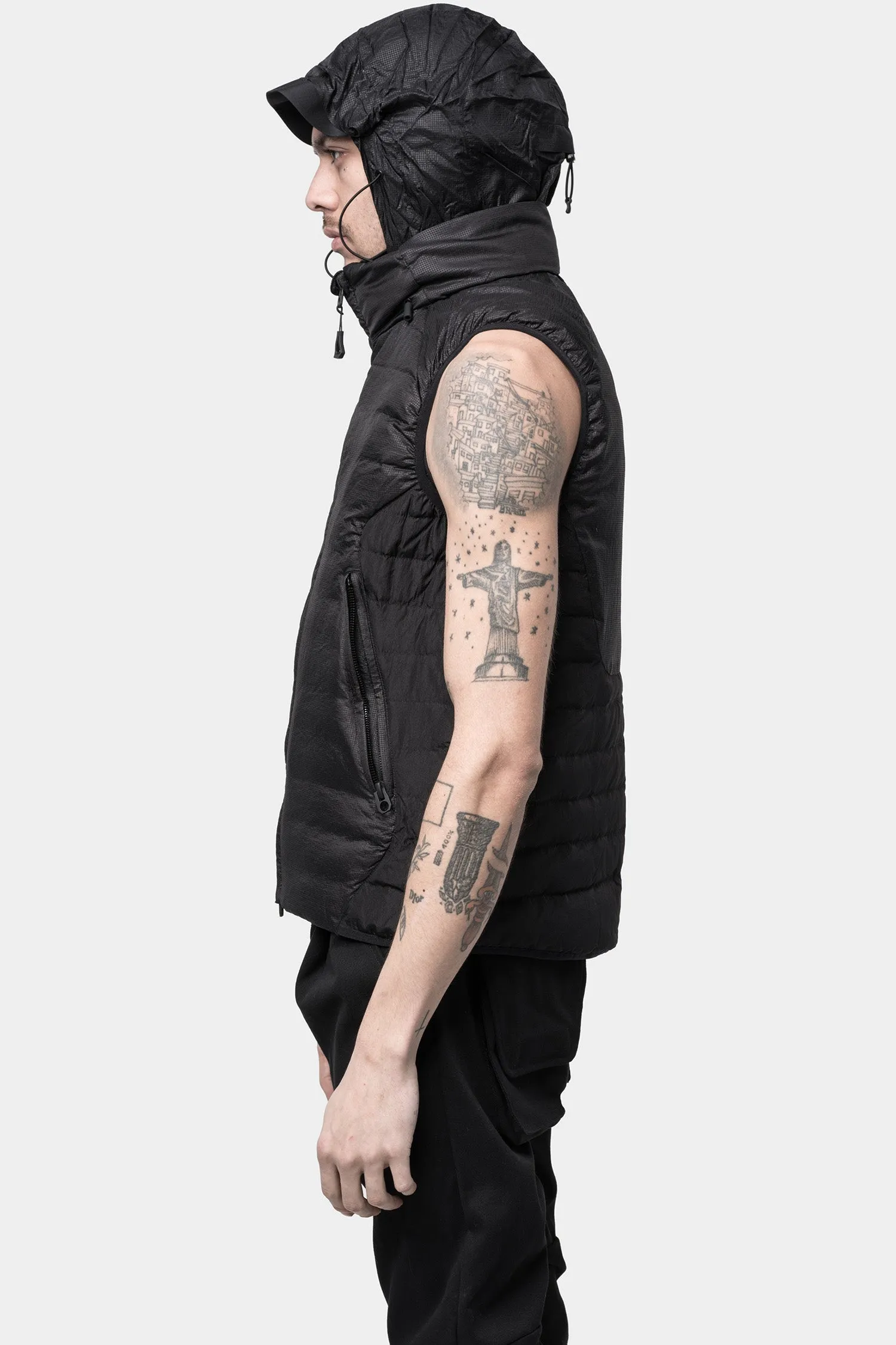 Lightweight down puffer vest