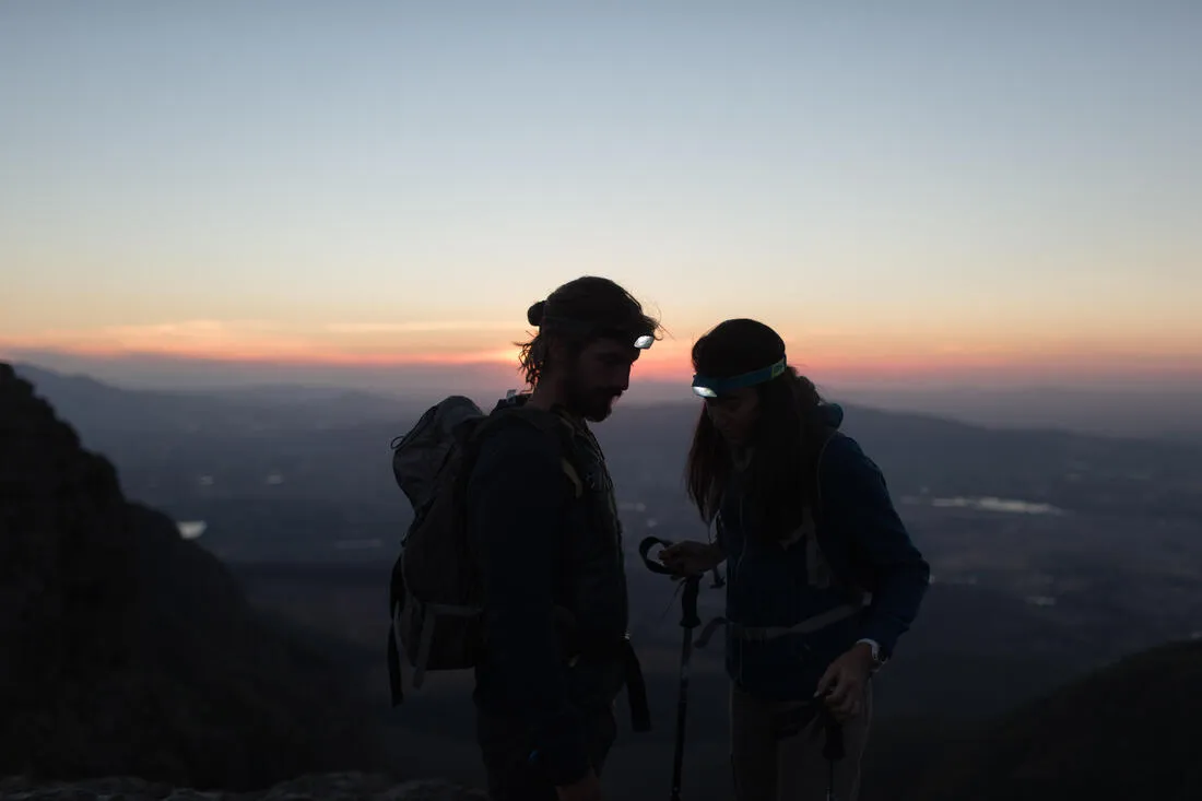 Linterna Frontal de Montaña, Forclaz, OnNight 100, 80 Lúmenes, Pilas Incluidas