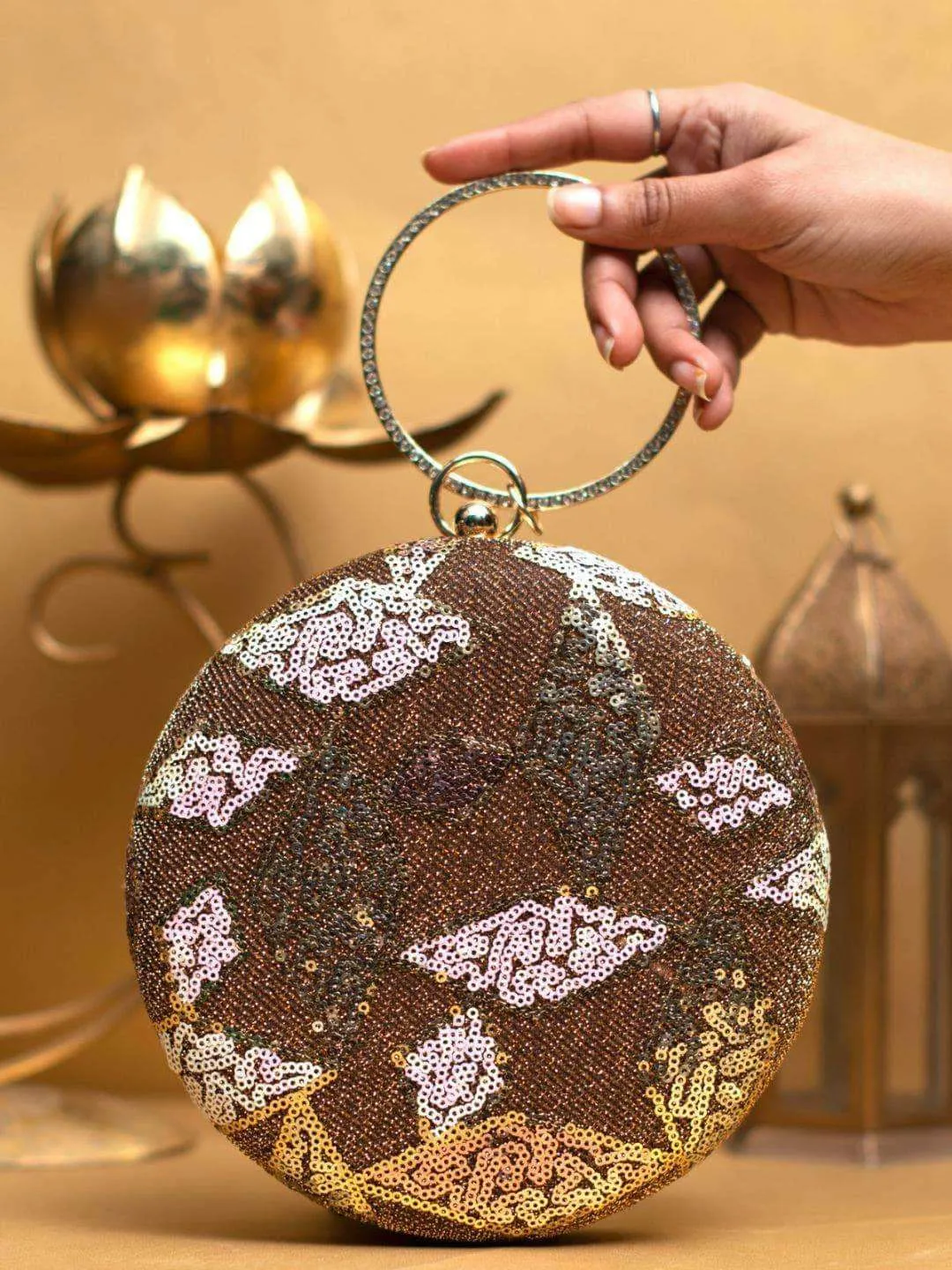 Luxurious Round Sequence Clutch