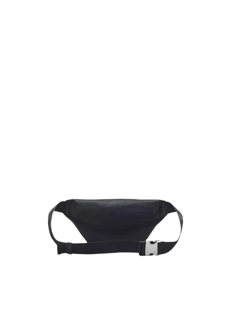 Marc Jacobs The Leather Belt Bag In Black 2R3HBB028H02