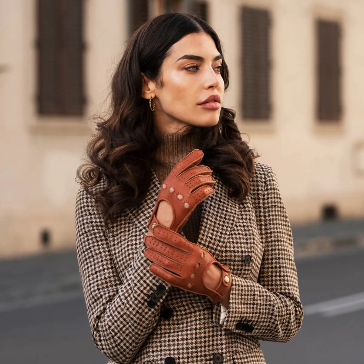 Maria (brown) - Italian driving gloves made of American deerskin leather