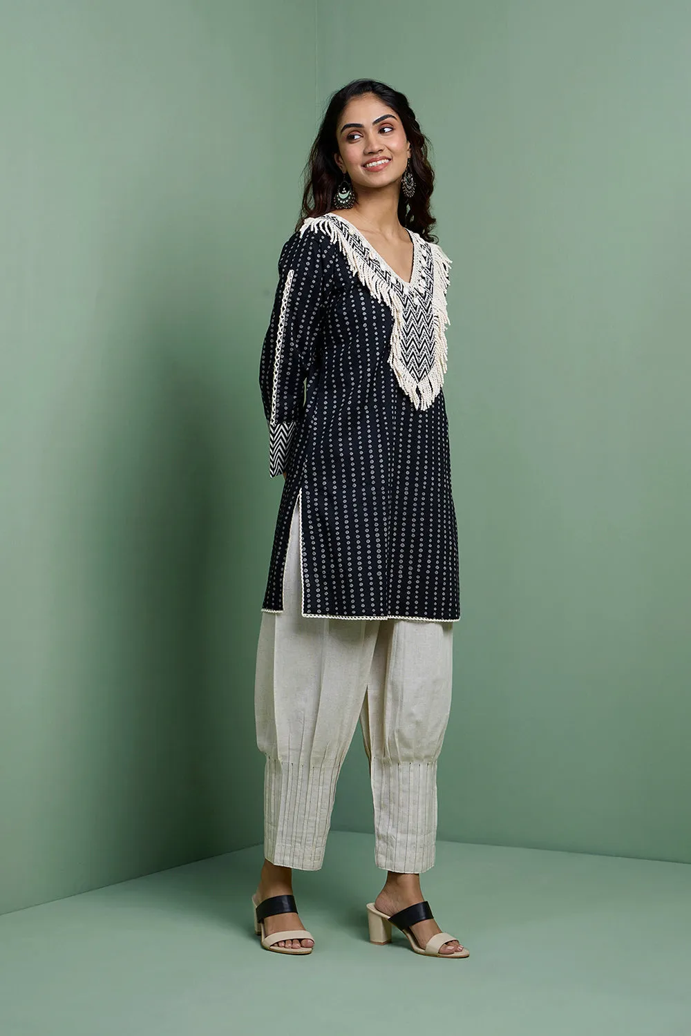 MASTANEY - Cotton Black & White Short Kurta With Pleated Pant