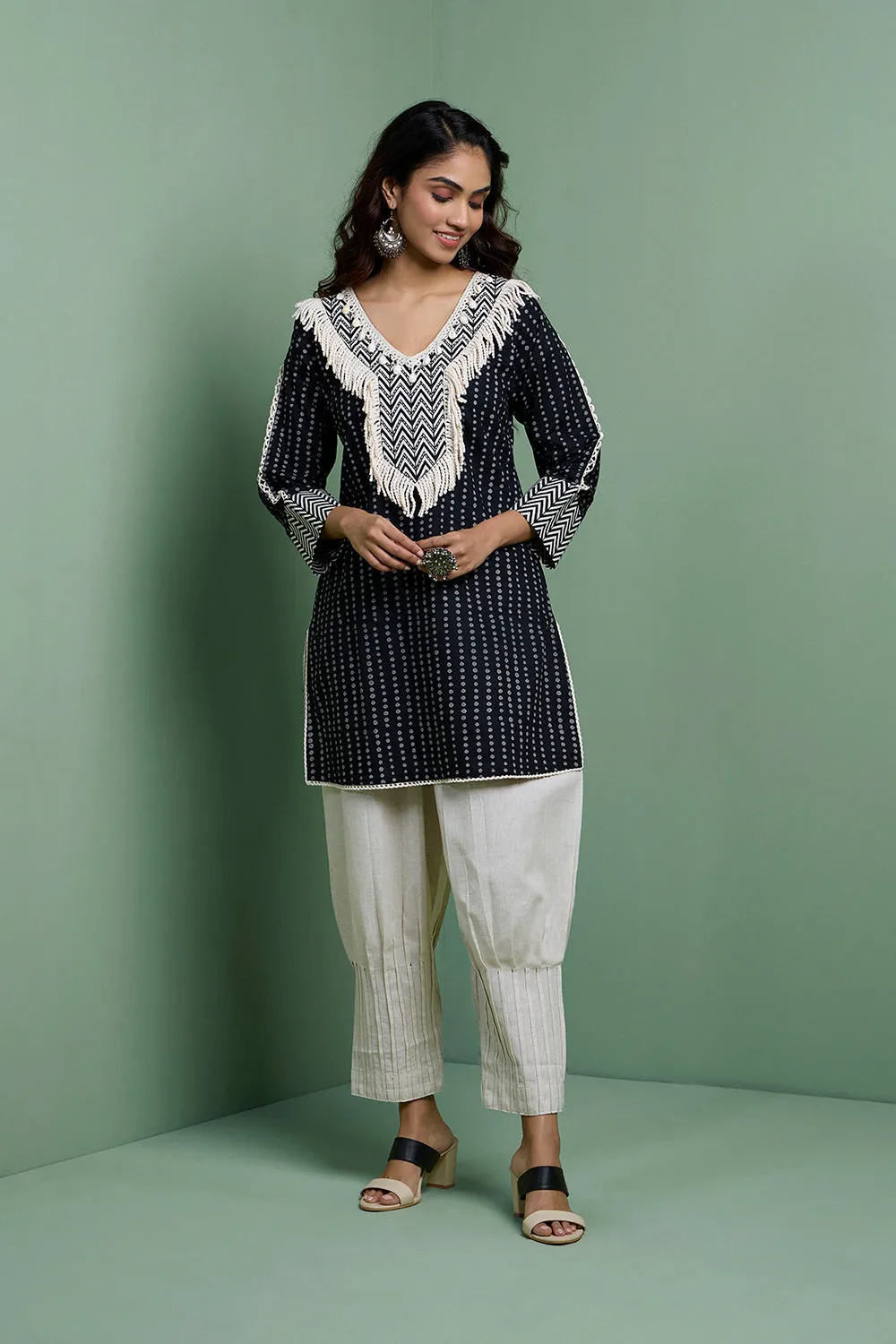 MASTANEY - Cotton Black & White Short Kurta With Pleated Pant