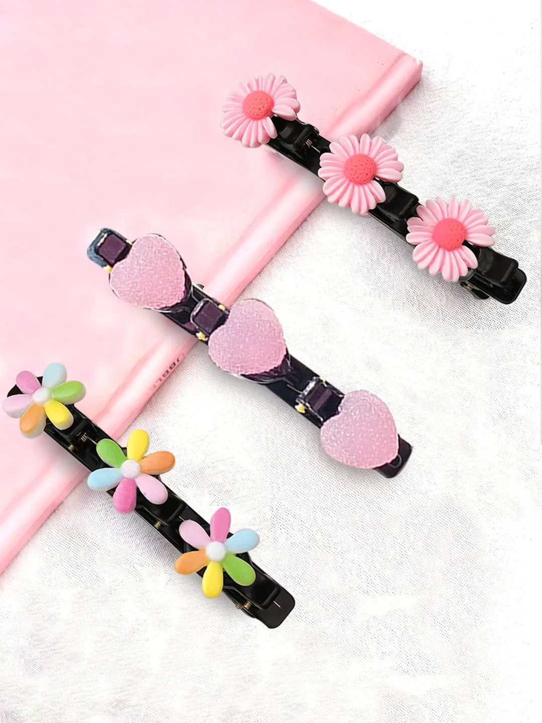 Melbees by Yellow Chimes Hair Clips for Girls 3 Pcs Hairclip Cute Floral Charms Hair Clips for Girls Alligator Hair Clip for Kids and Girls Hair Accessories.