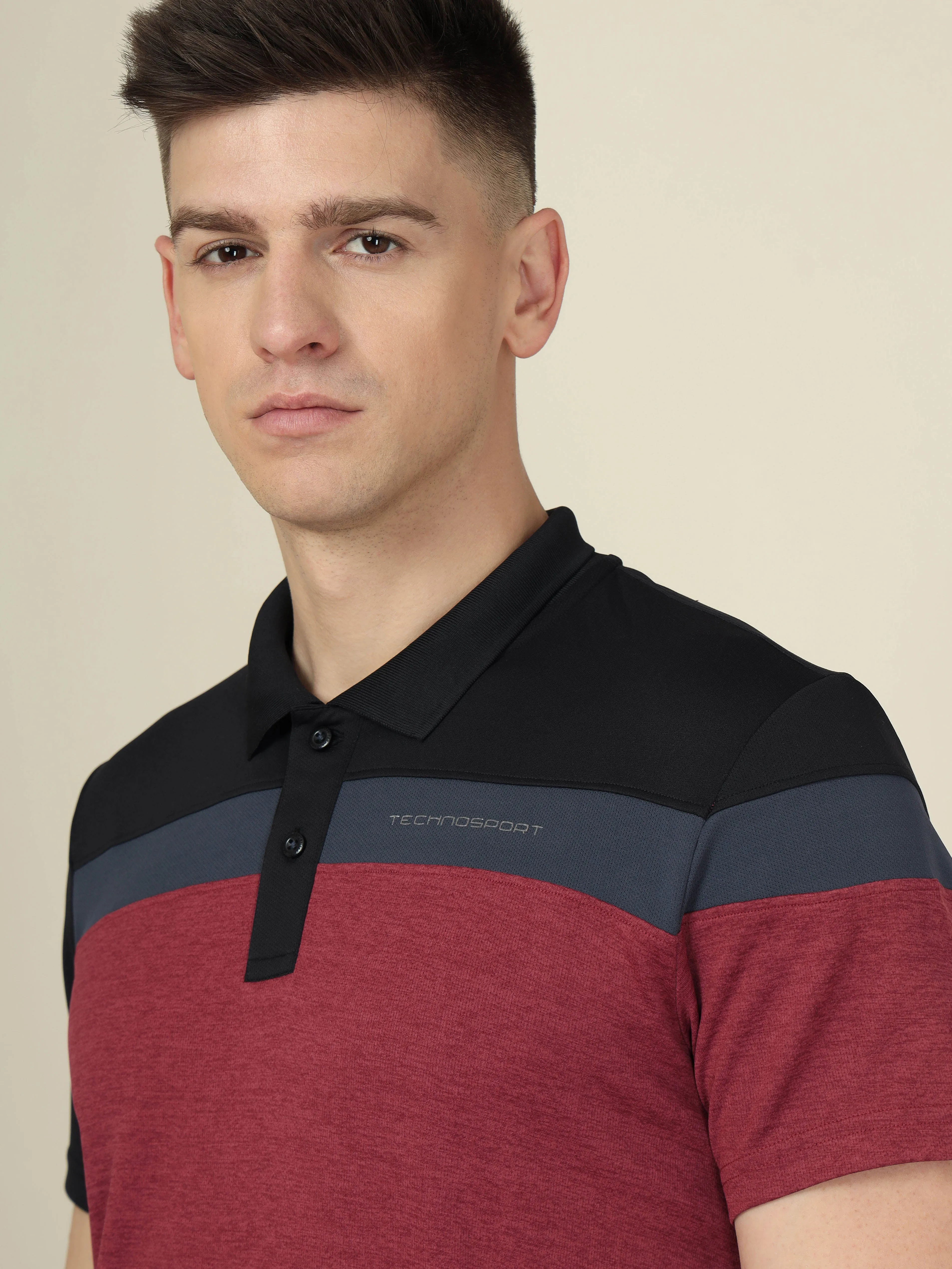 Men Colorblock Slim Fit Polo T-shirt with DOUBLE COOL