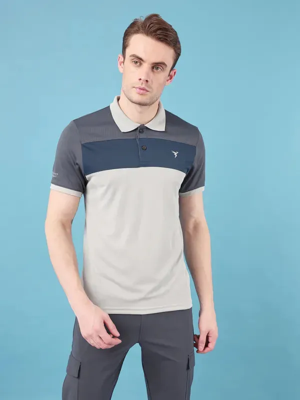 Men Colorblock Slim Fit Polo T-shirt with TECHNO COOL 