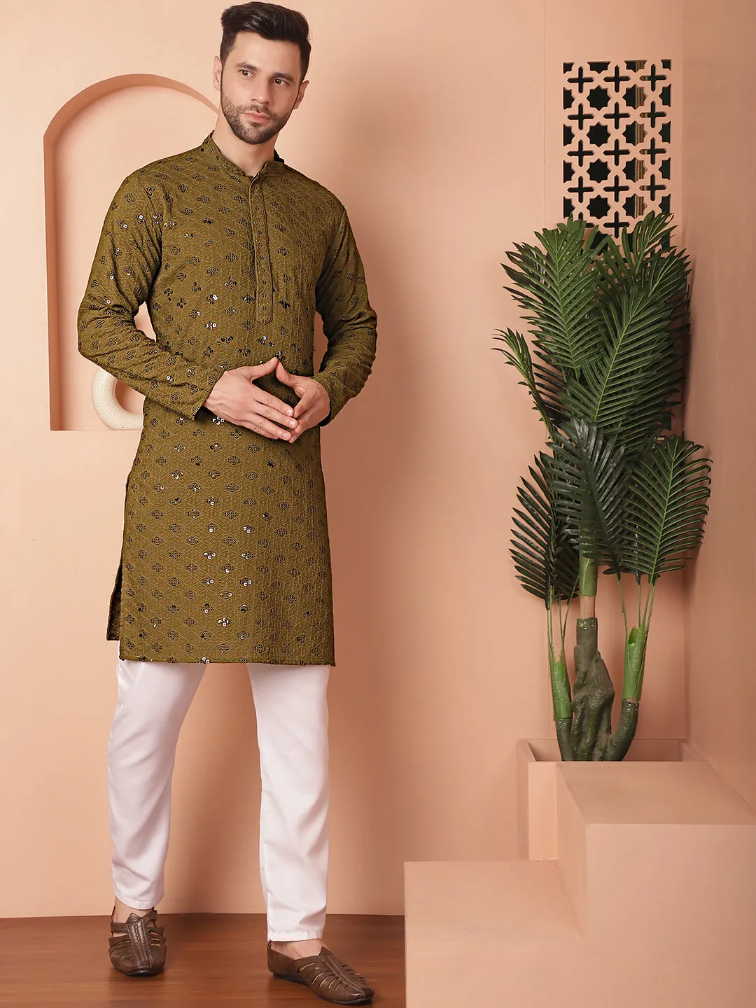 Men'S Chikankari And Sequence Kurta With Pyjama