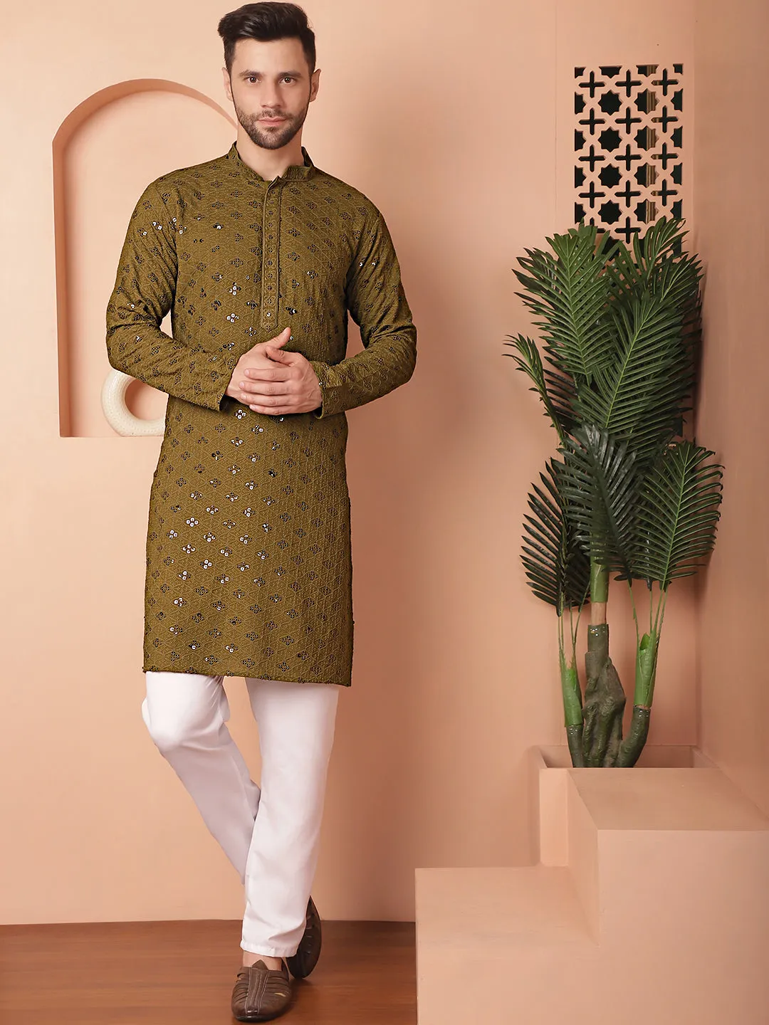 Men'S Chikankari And Sequence Kurta With Pyjama