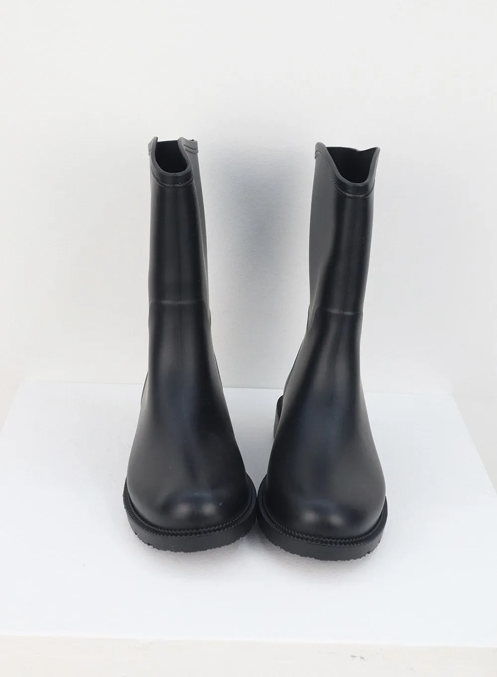 Mid-Calf Rain Boots OU323