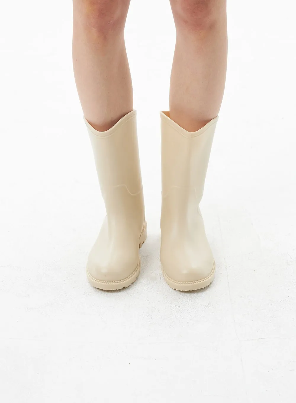 Mid-Calf Rain Boots OU323