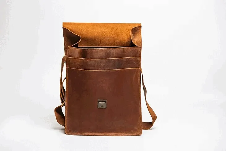 Montreal Vintage Leather Shoulder Bag