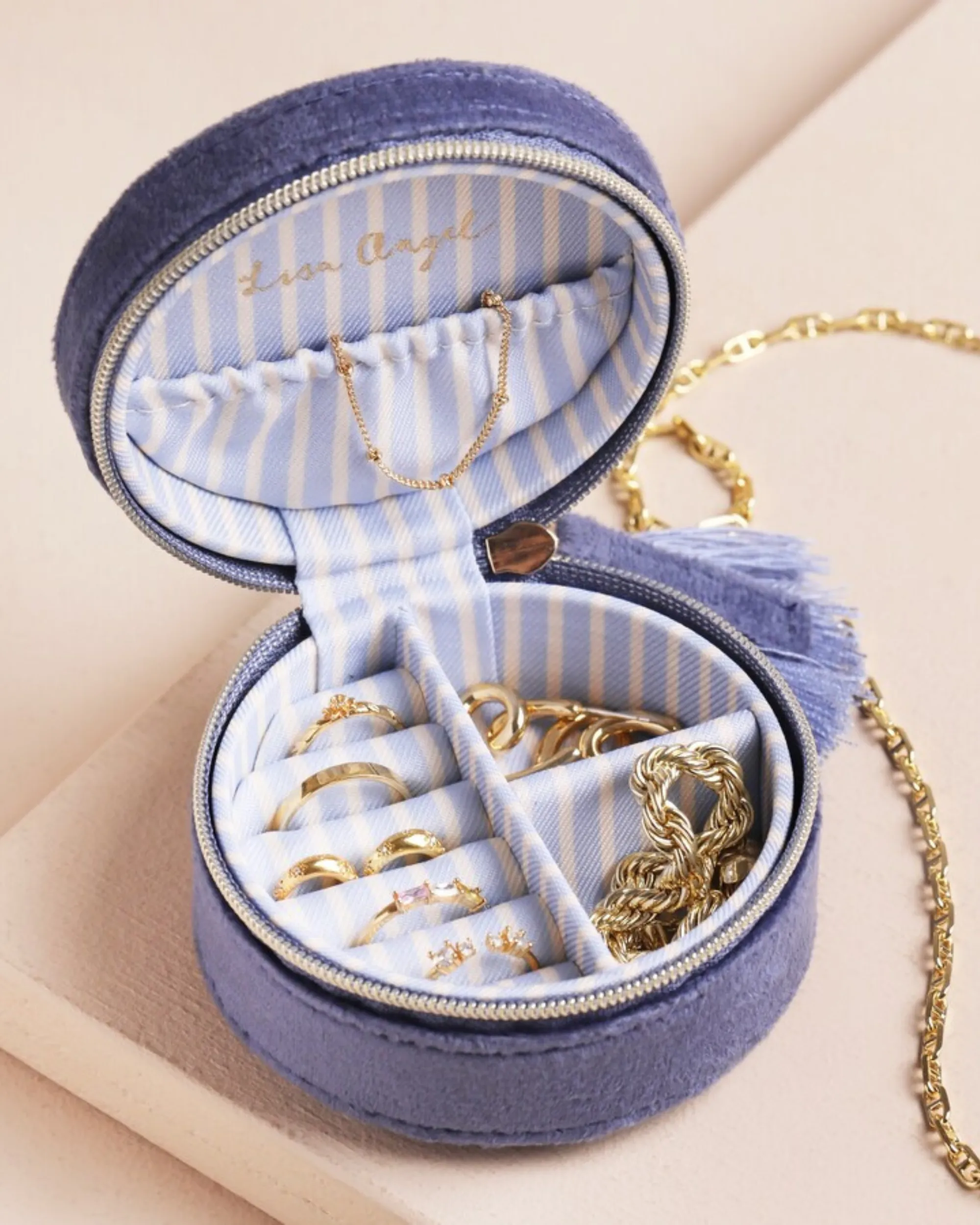 Moonrise Round Jewelry Case