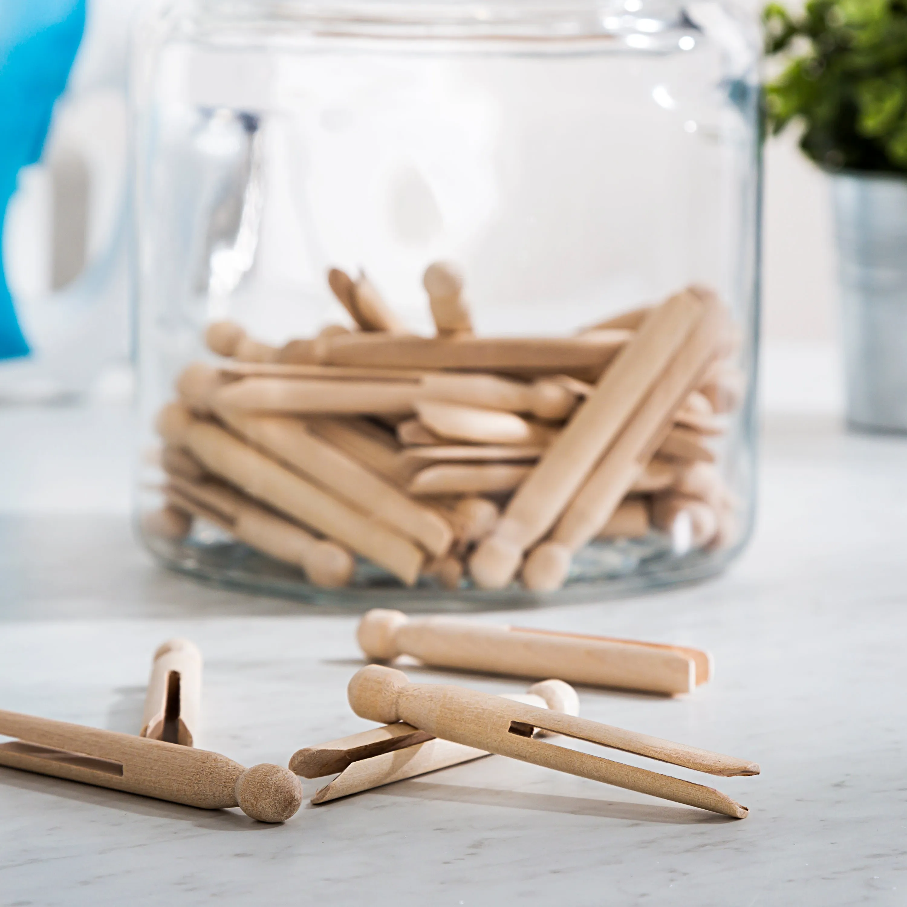 Natural Wood Classic Round Clothespins (100-Pack)