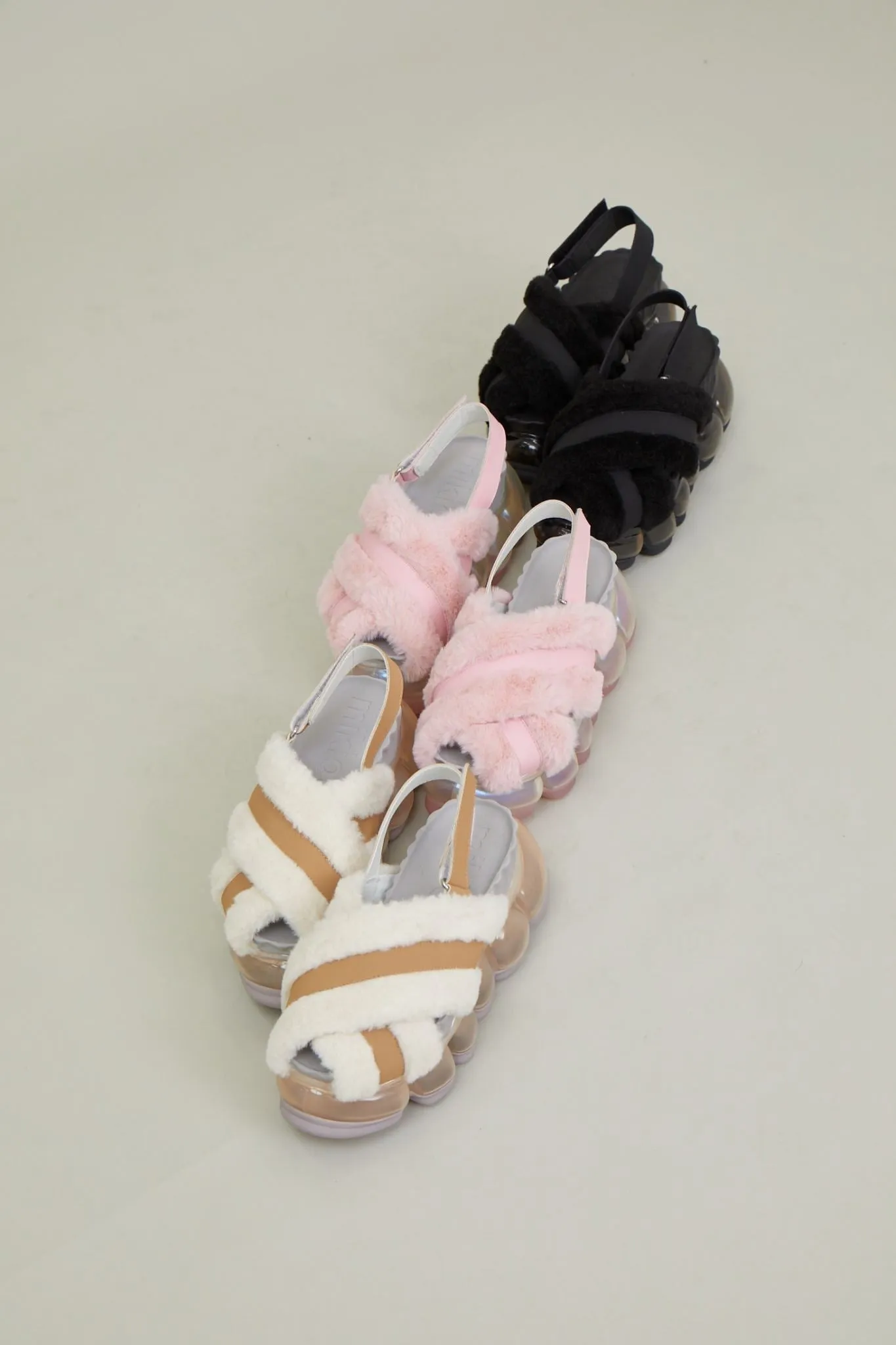 New "Jewelry" Fur Sandal / Beige