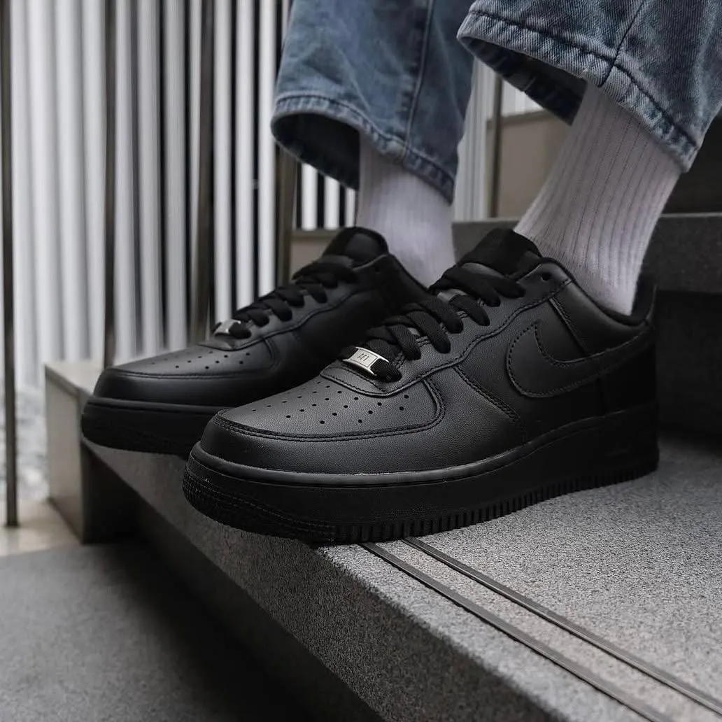 Nike Air Force 1 Low '07 Black