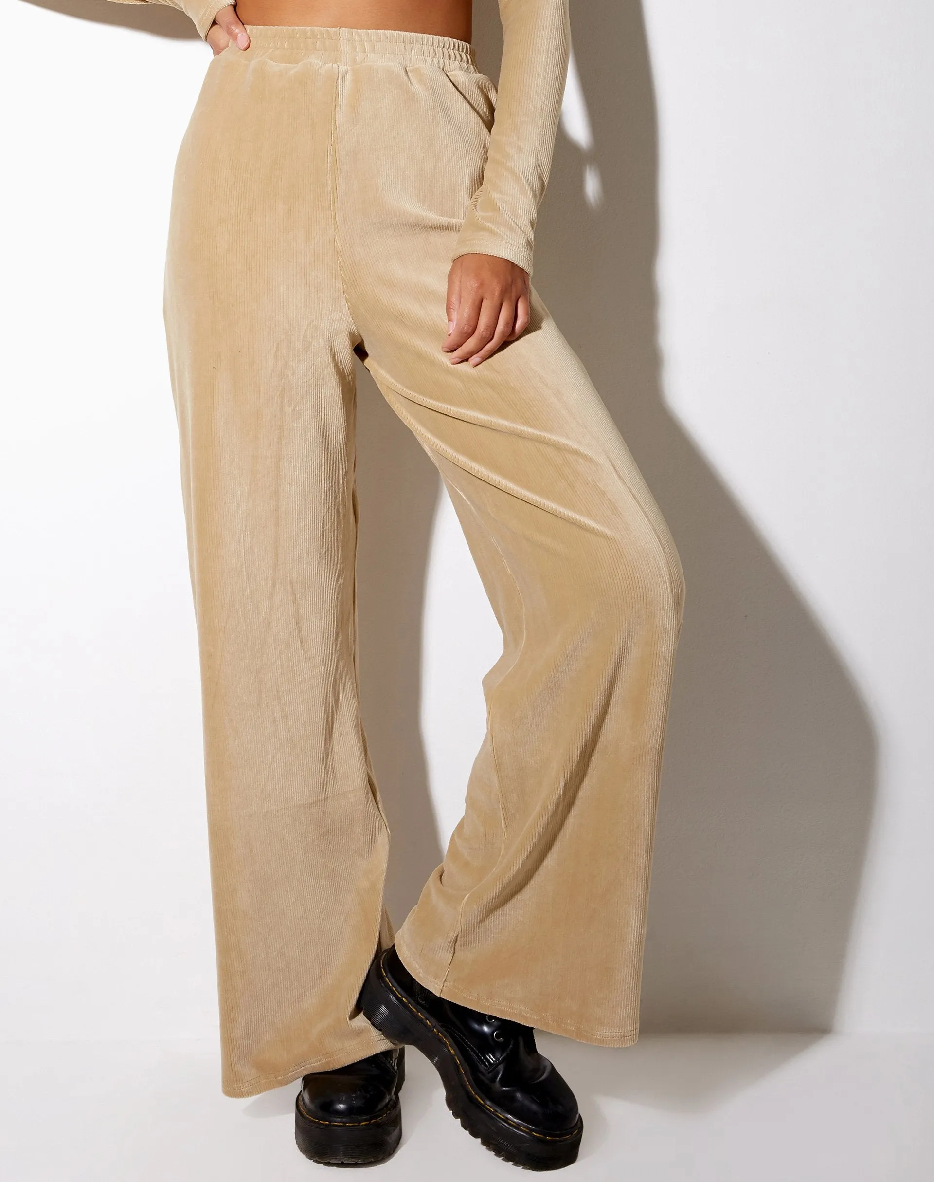 Obeli Trouser in Velvet Rib Tan