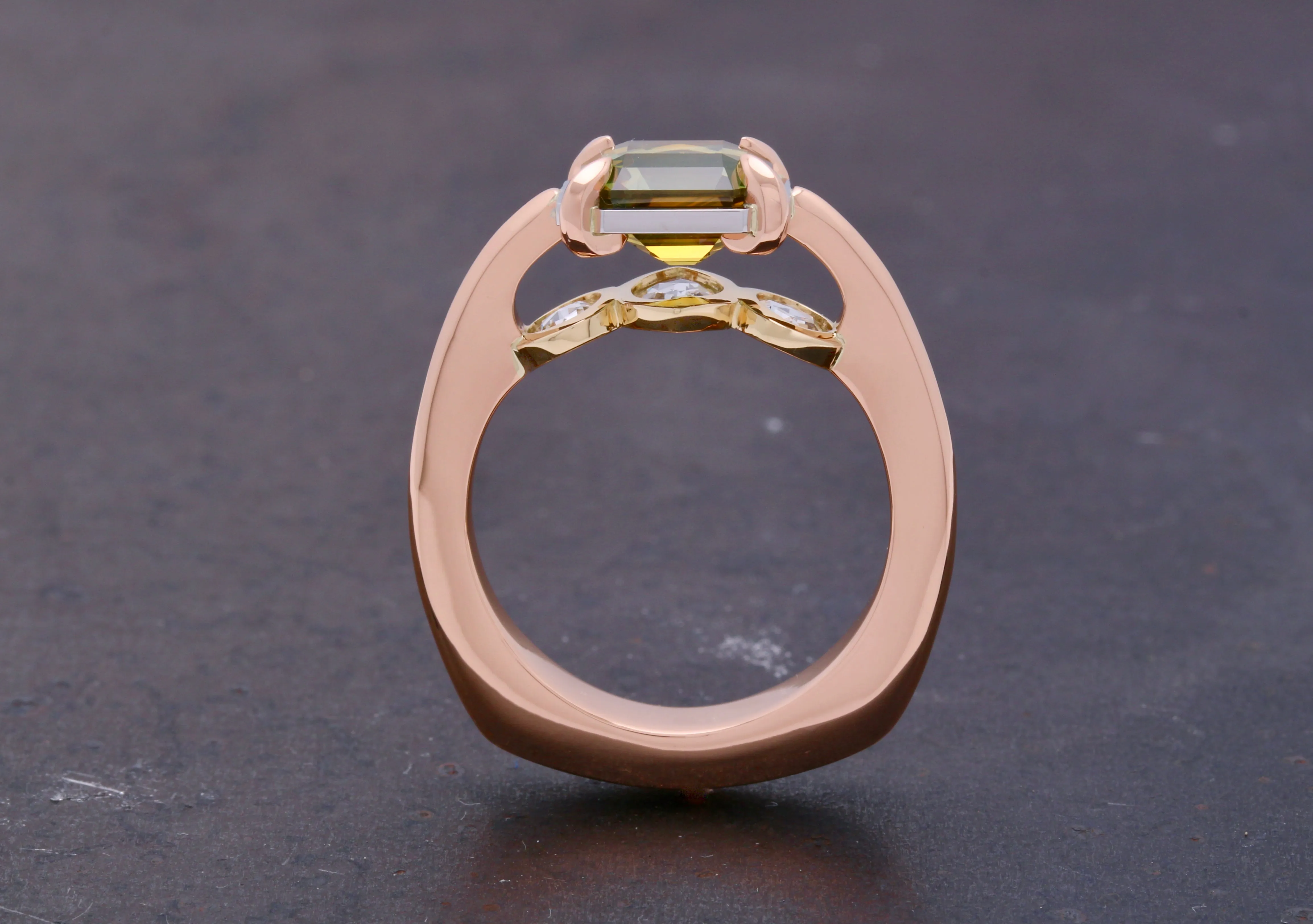 Palavara Ring