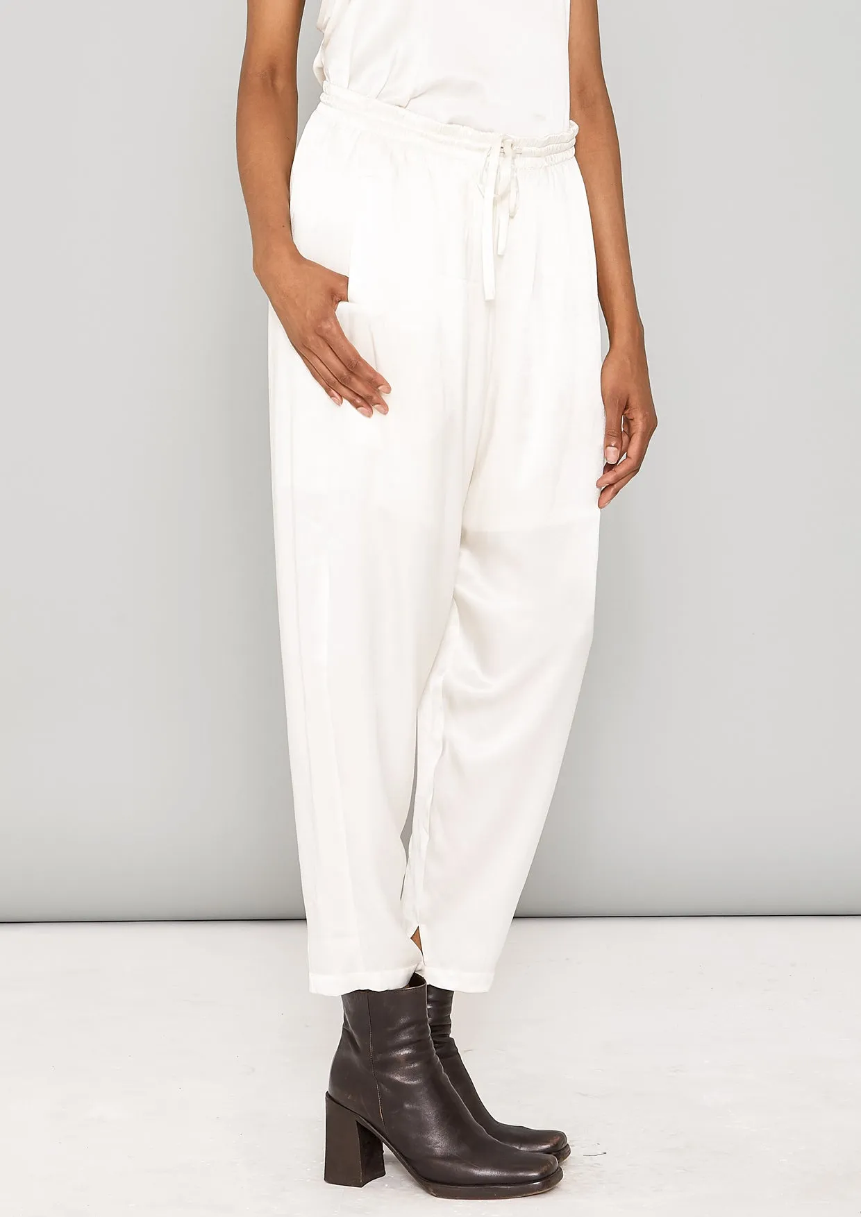 PANTS LOOSE ELASTIC - SILKY RAYON SATIN white