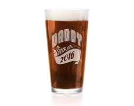 Personalized 16Oz Grandpa Papa Since 2020 Pub Glass Gift From Daughter Son Kids Baby Gift for Birthday Christmas Fathers Day New Dad To Be