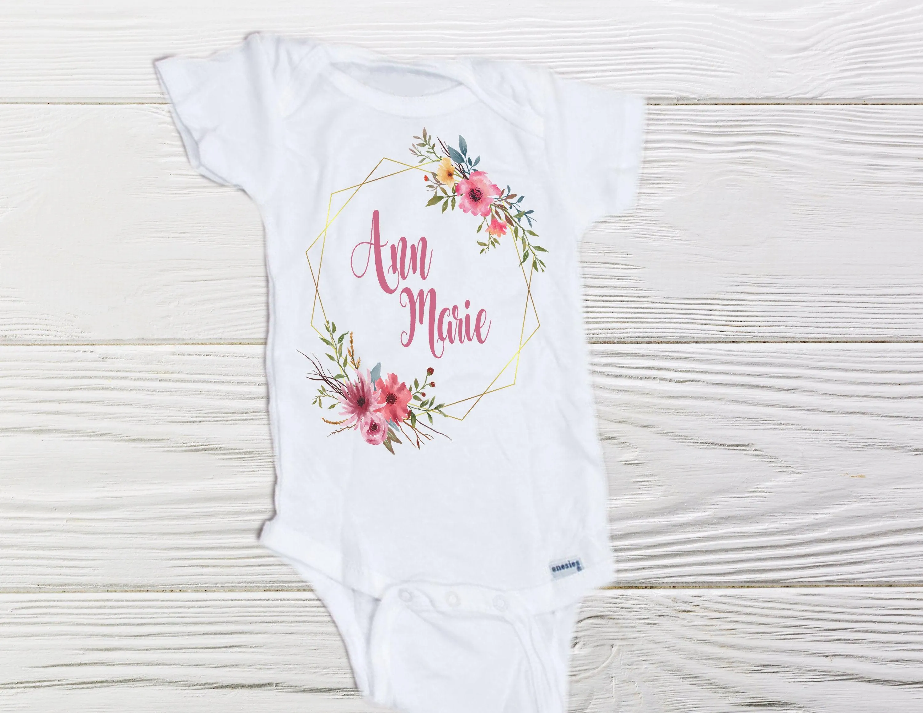 Personalized Onesie  - Baby Bodysuit personalized -  Name wreath Onesie - Baby shower gift -  Home coming baby onesie  - Custom onesie