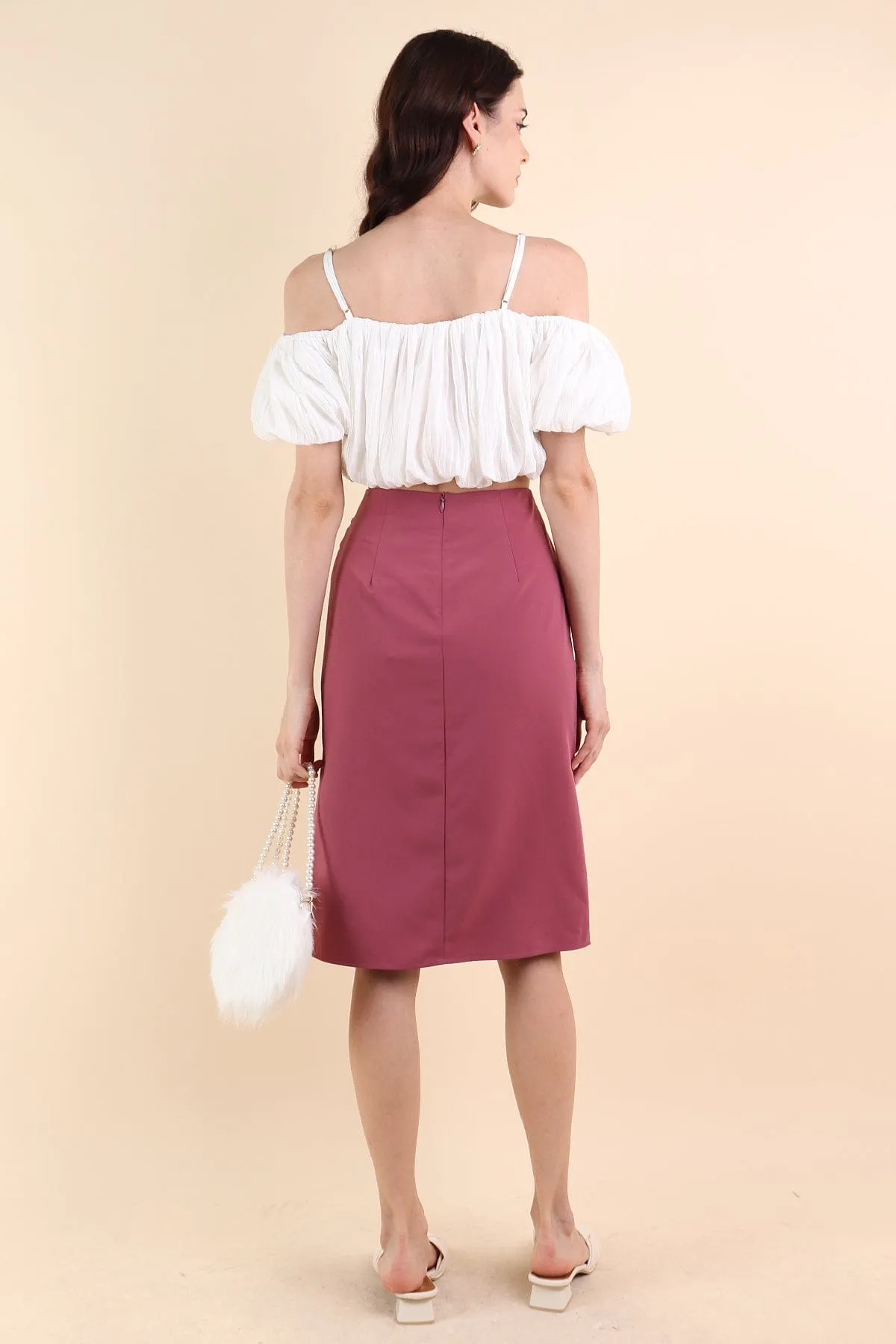 PIA RUCHED SLIT MIDI SKIRT IN BERRY