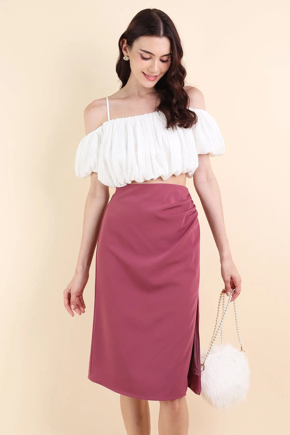 PIA RUCHED SLIT MIDI SKIRT IN BERRY