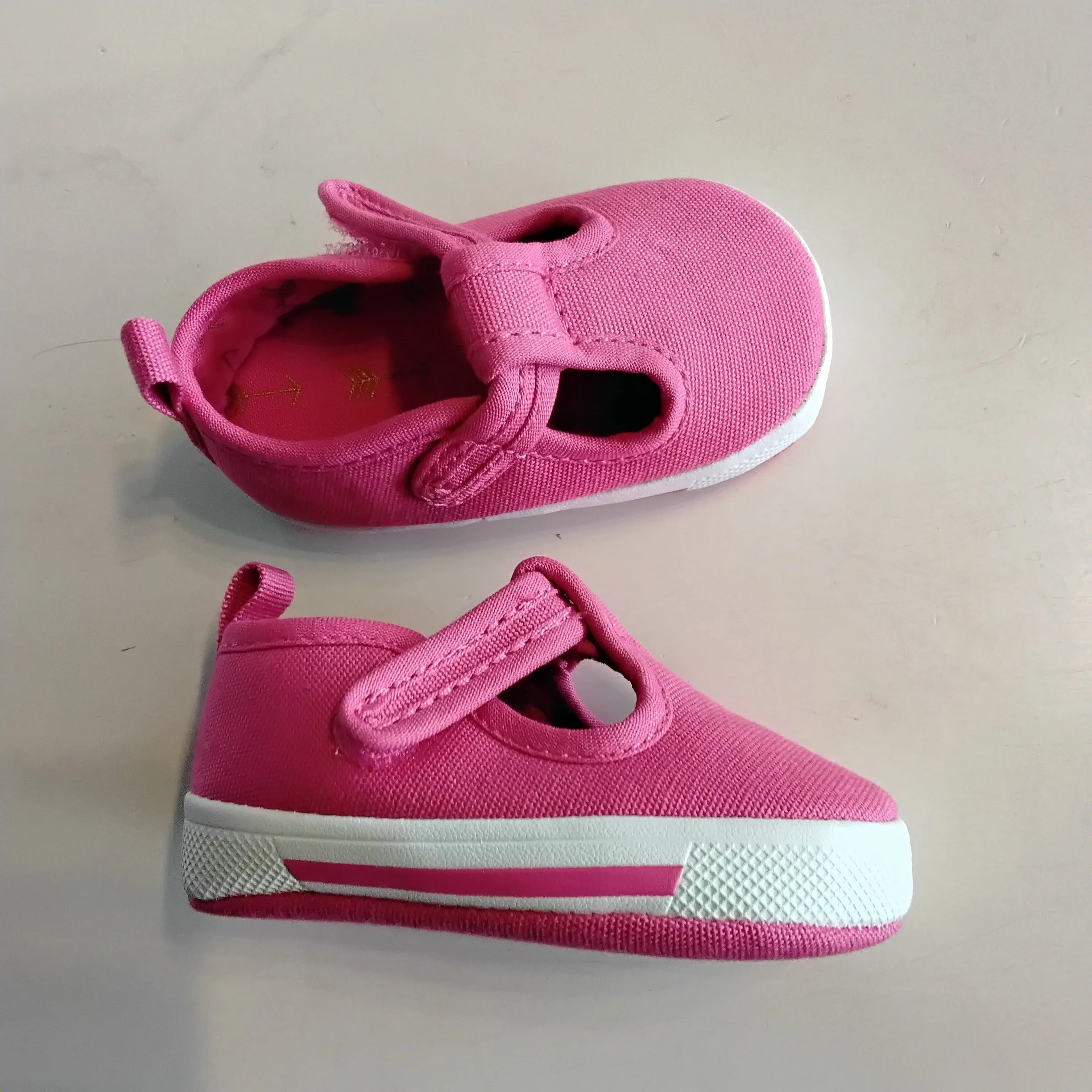 Pink velcro shoes | Baby Deer