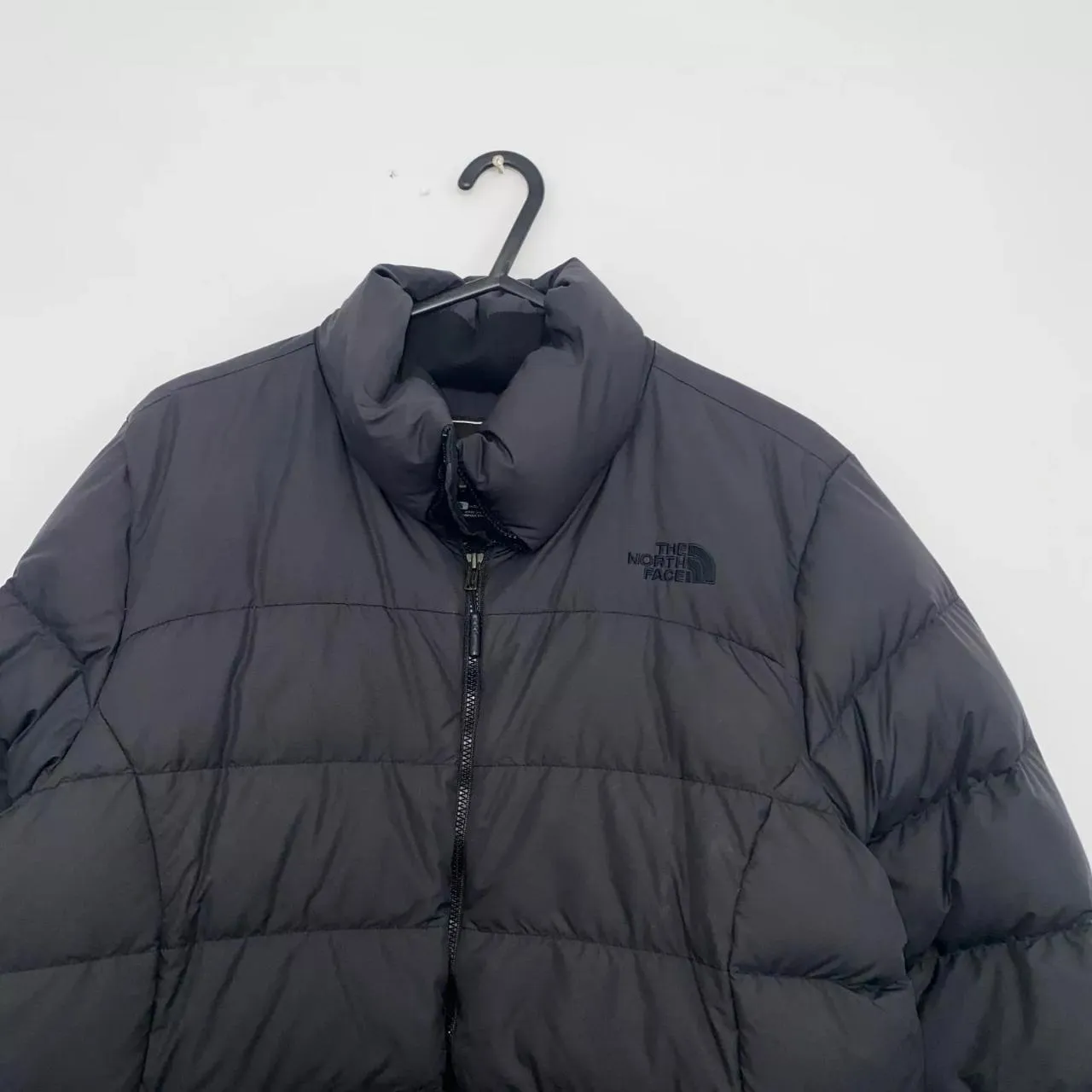 Preowned The North Face Womens 700 Down Nuptse Puffer Jacket Size L Dark Grey TNF Winter.