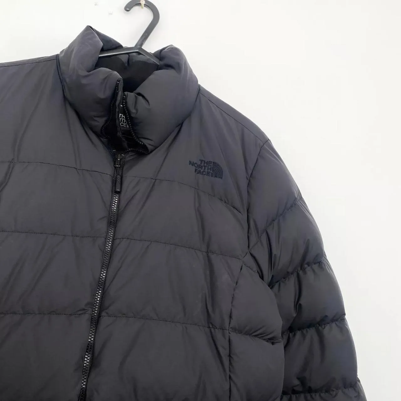 Preowned The North Face Womens 700 Down Nuptse Puffer Jacket Size L Dark Grey TNF Winter.