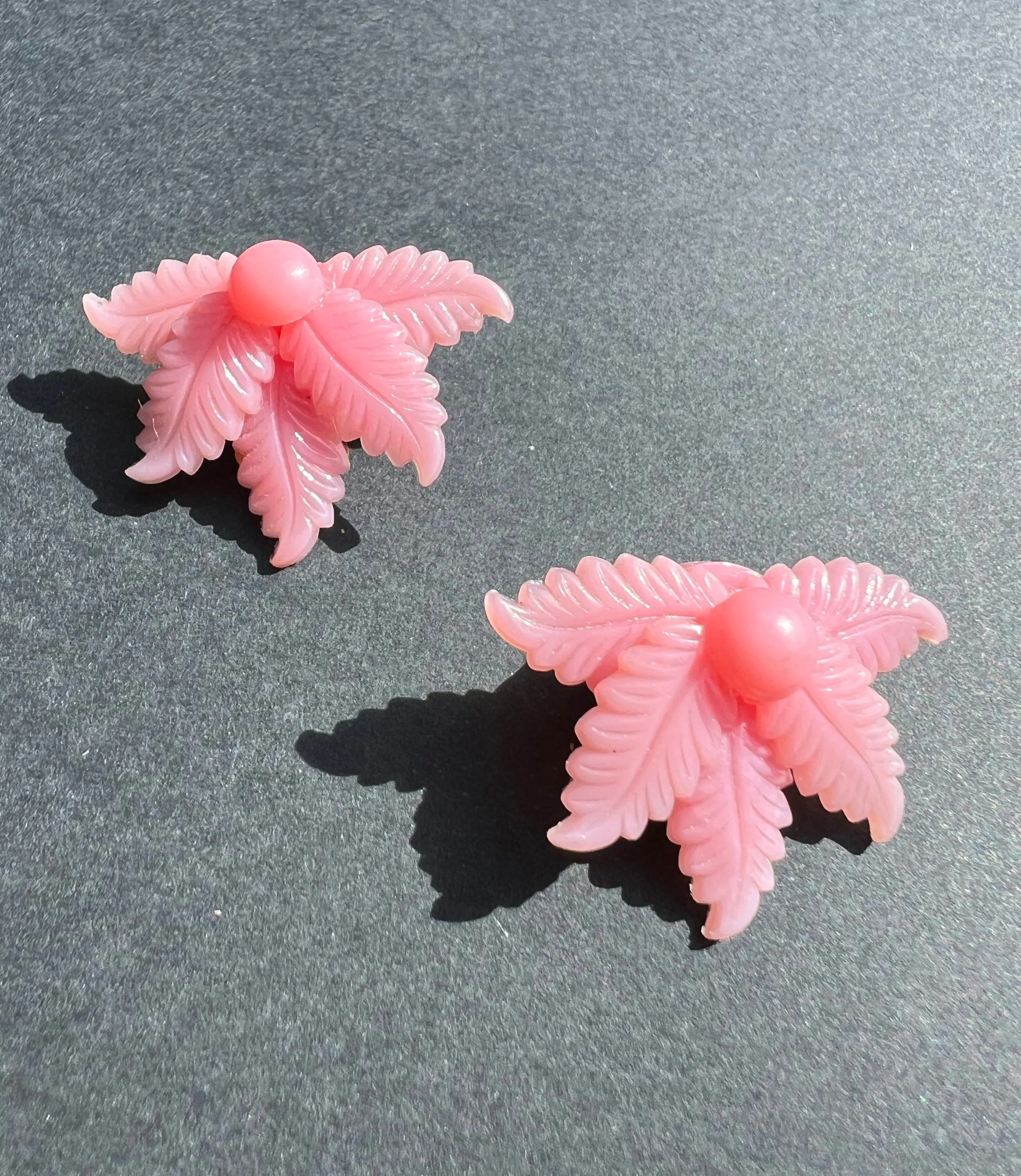 Pretty Pastel Pink 1950s Clip-on Earrings