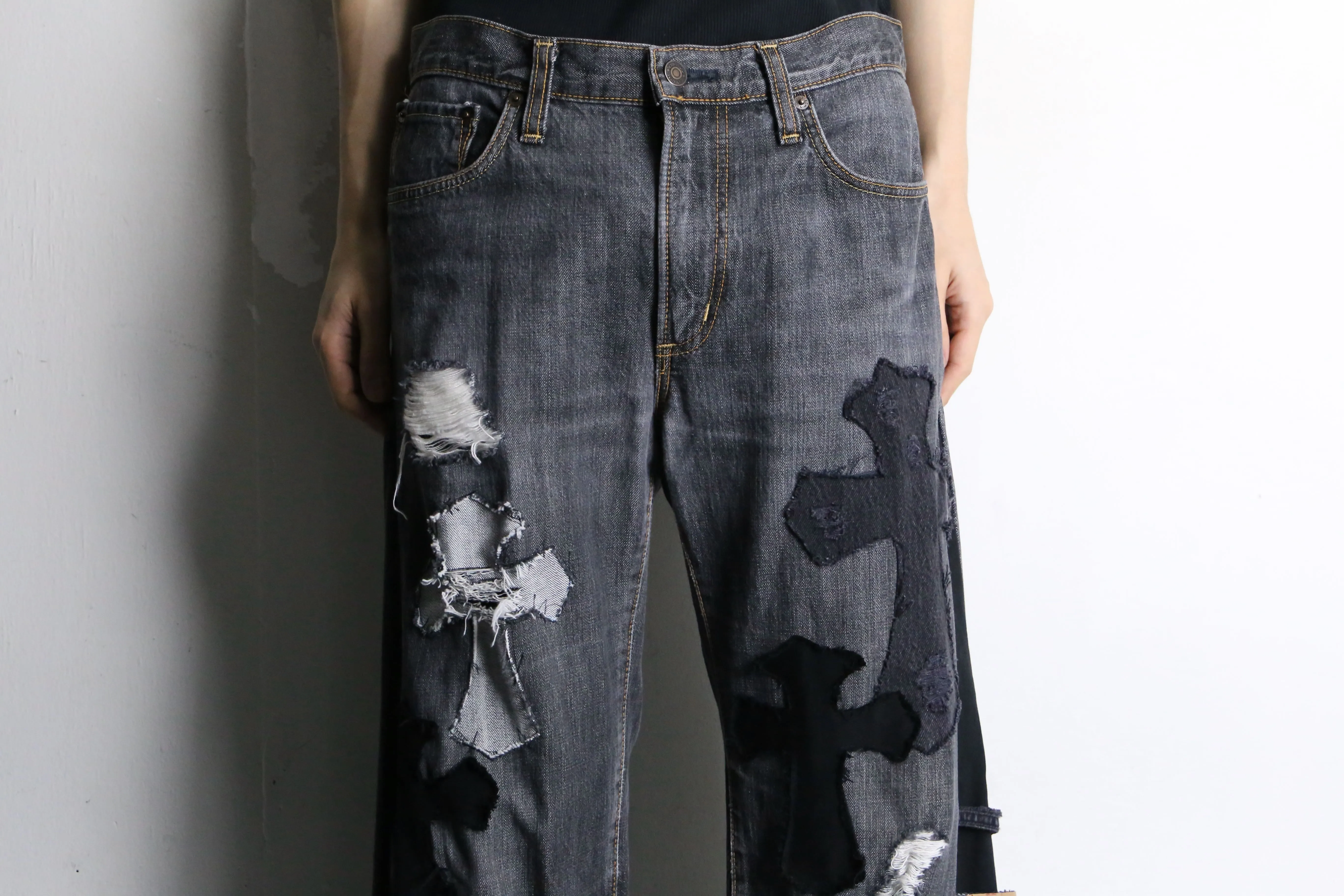 "Re:make" rosary design flare denim