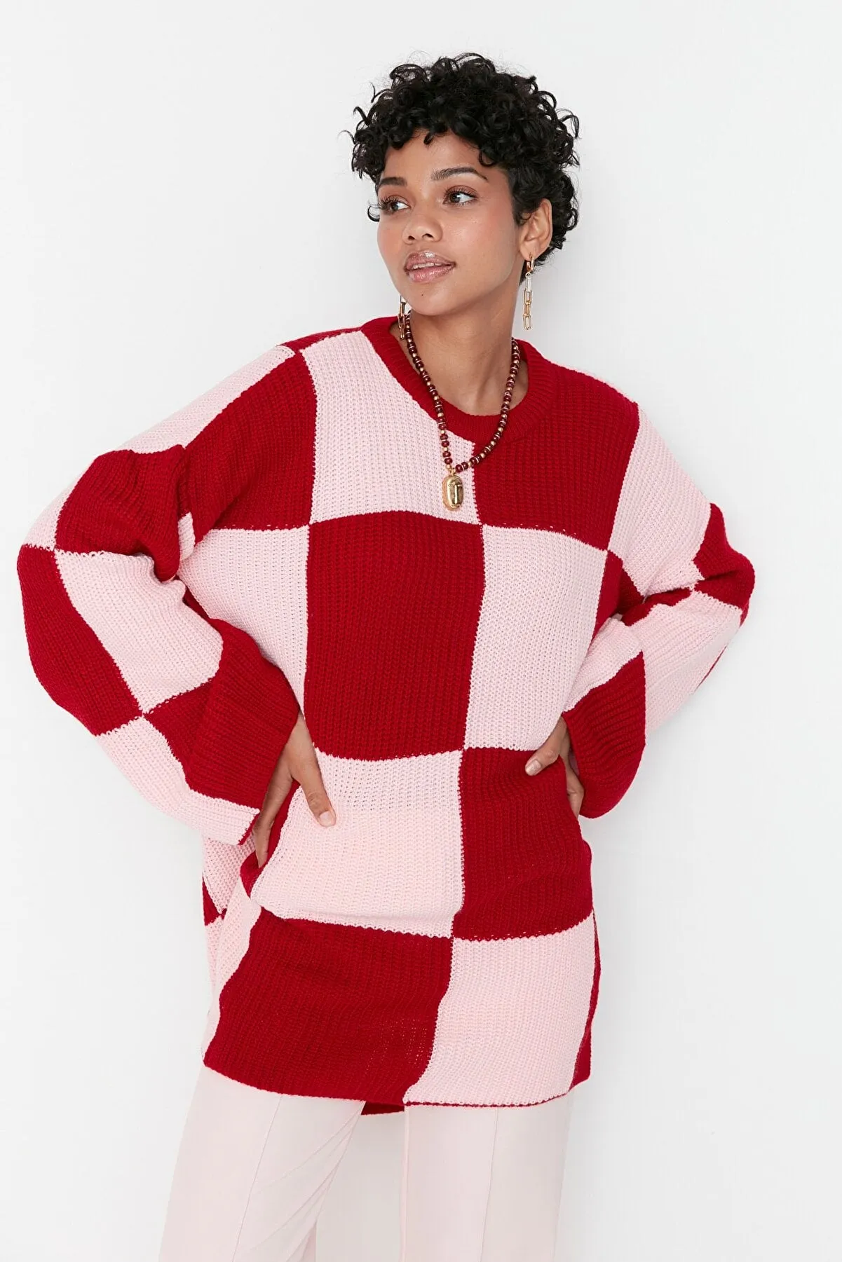 Red Pink Checkers Pattern Crew Neck Knitwear Sweater - Trendyol Modest