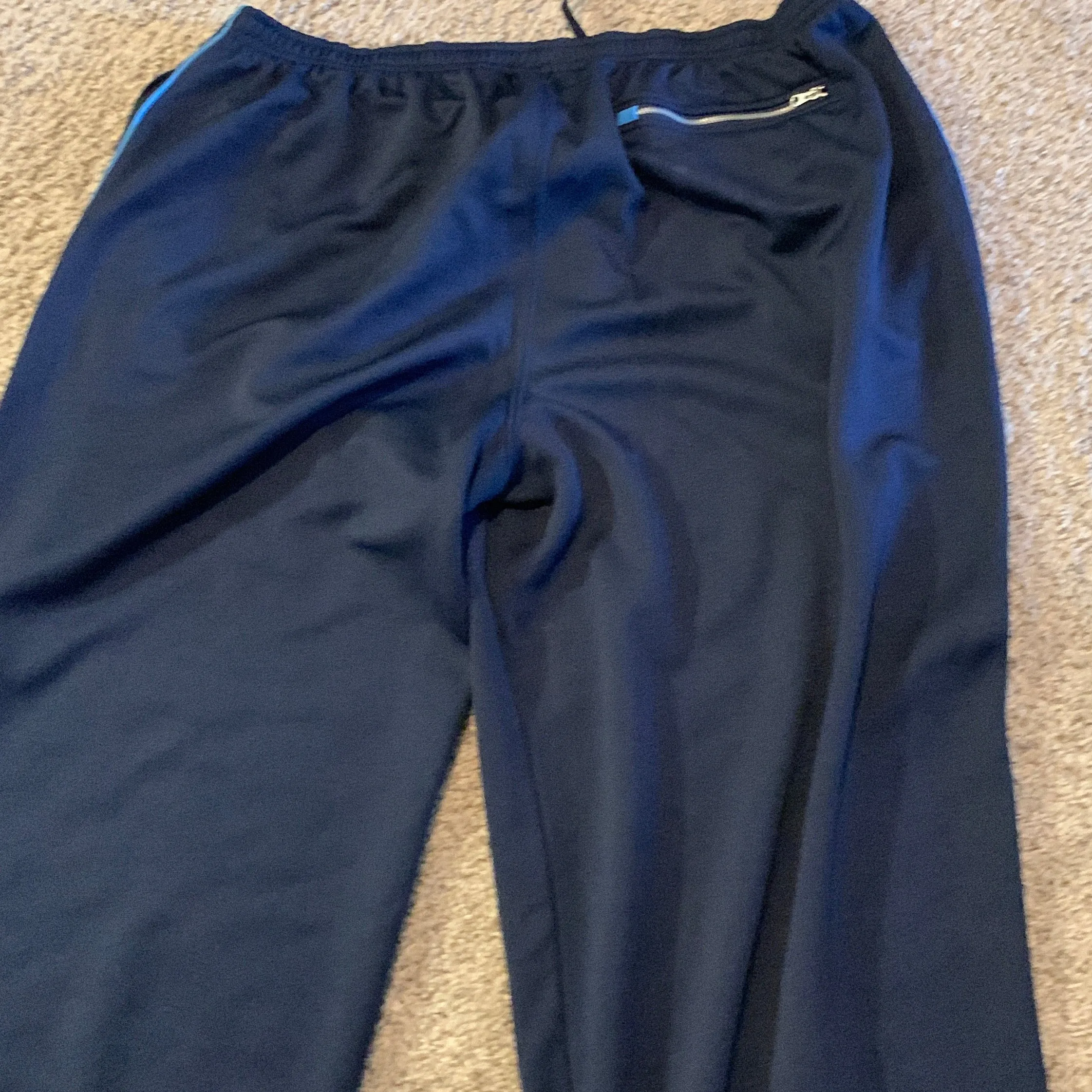 Reebok big and tall athletic performance sweatsuit set with pockets