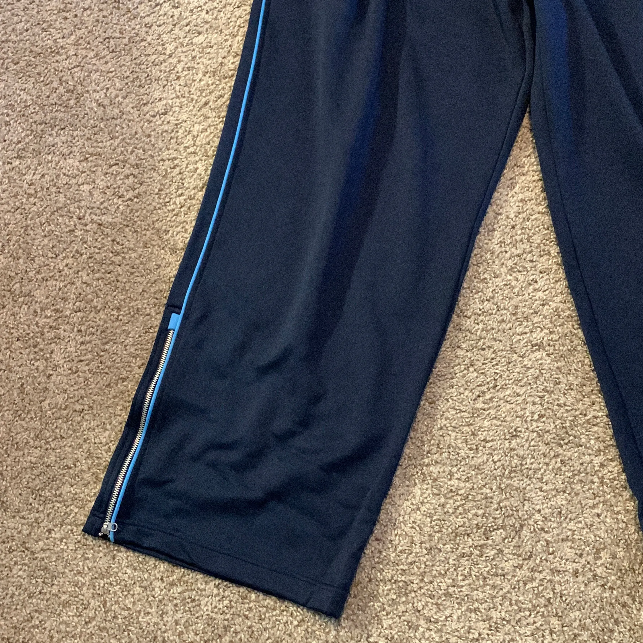 Reebok big and tall athletic performance sweatsuit set with pockets