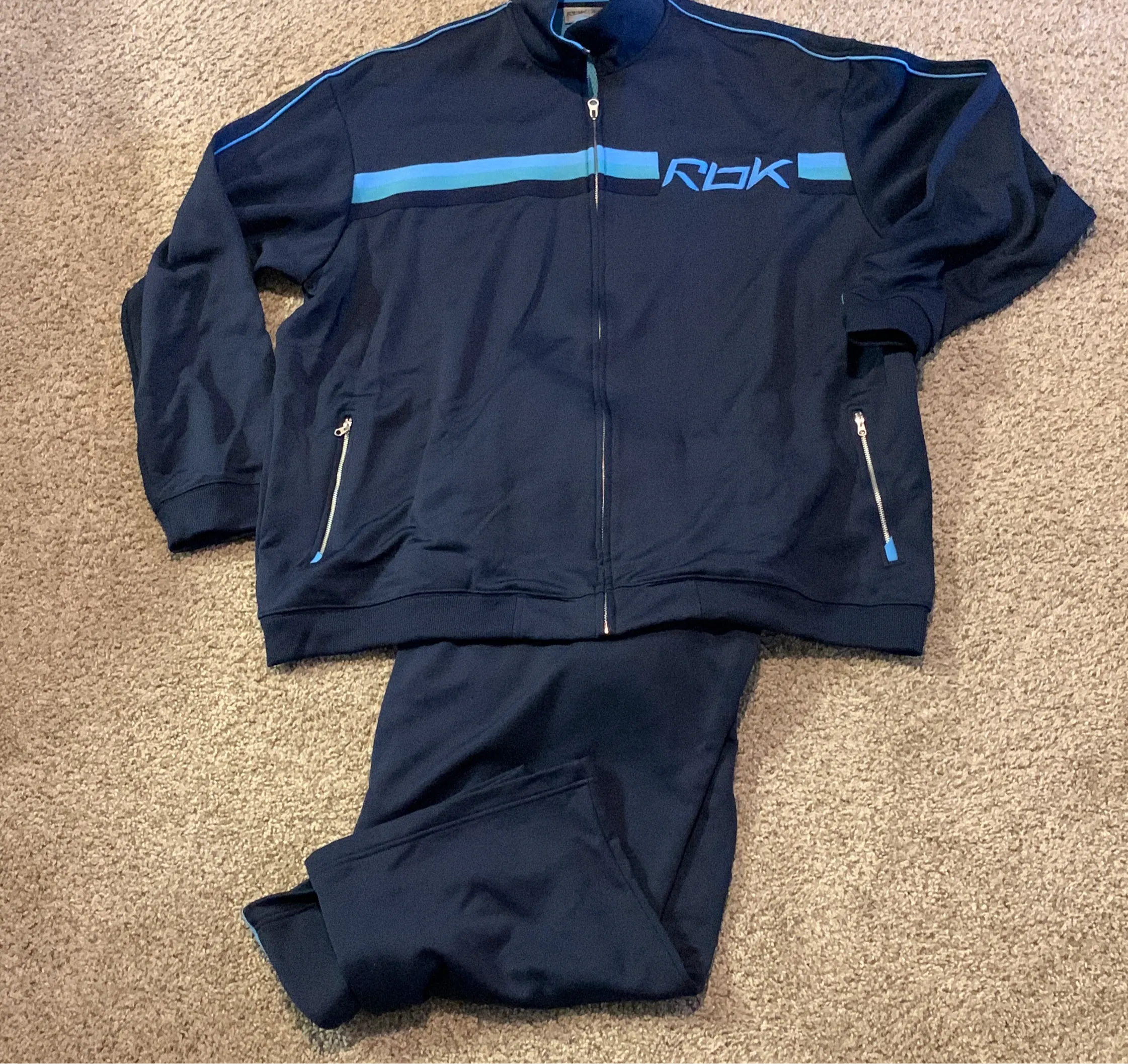 Reebok big and tall athletic performance sweatsuit set with pockets