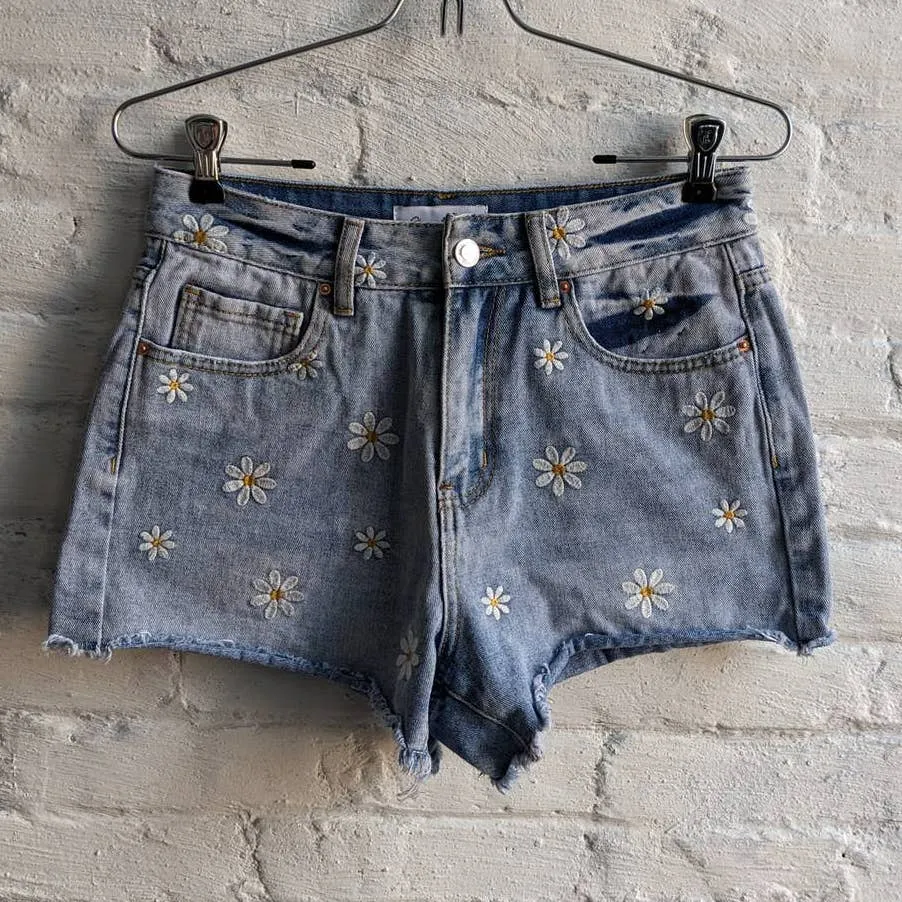 Retro Embroidered Distressed Denim Shorts Daisy Dukes Boho Floral Jean Cutoffs