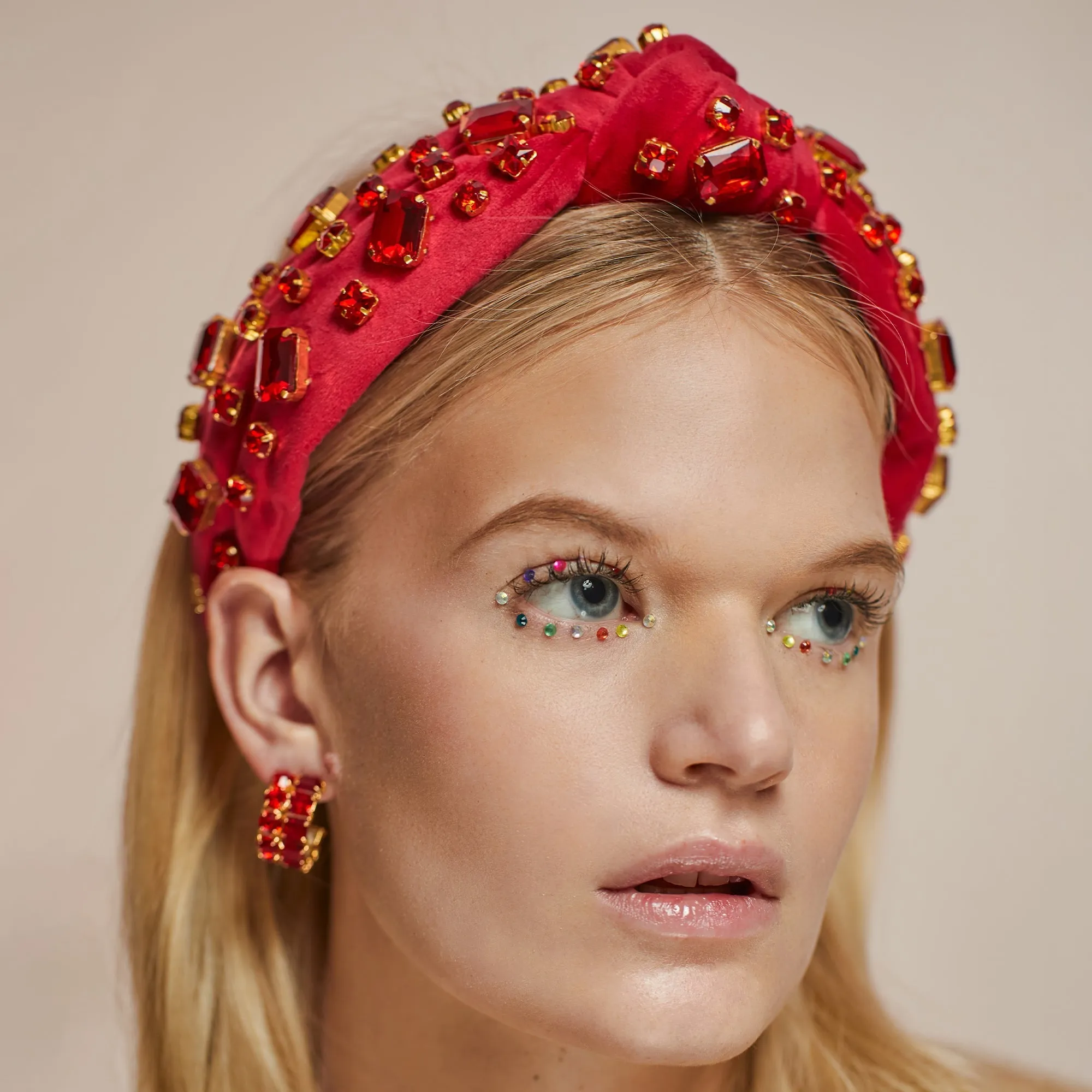 RUBY RECTANGLE CRYSTAL VELVET KNOTTED HEADBAND