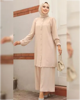 Salma Aerobin 2-Pieces Outfit in Beige Shade  طقم سلمى من نسيج  الآيروبين المكون من قطعتين باللون البيج الفاتح الجميل