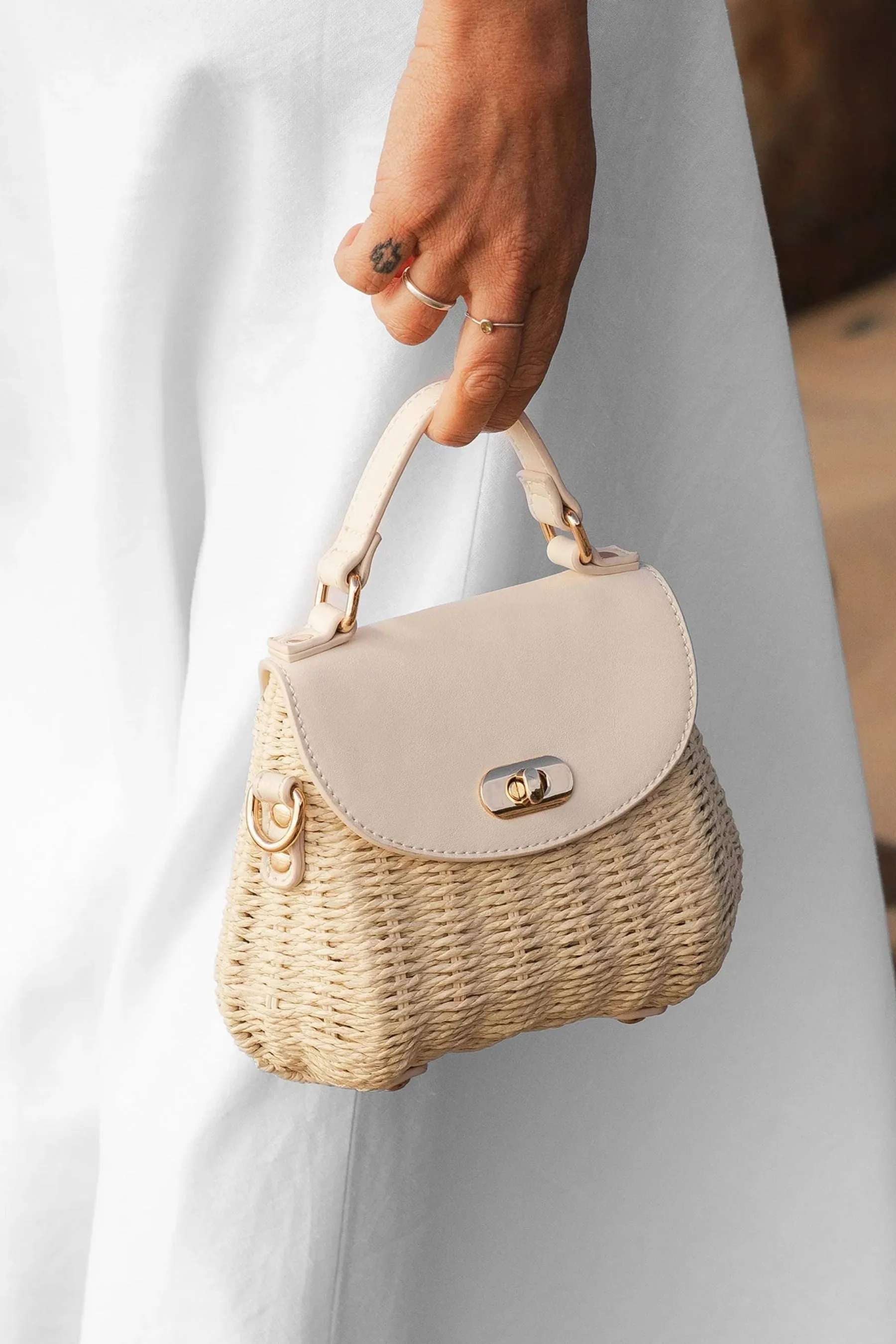 Sandy Raffia Crossbody Bag | Vanilla