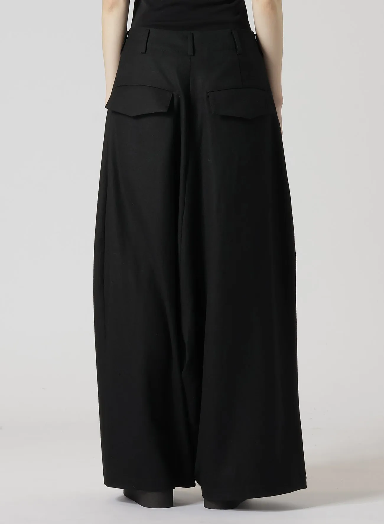 SAXONY R-BACKSIDE FLARE WIDE PANTS